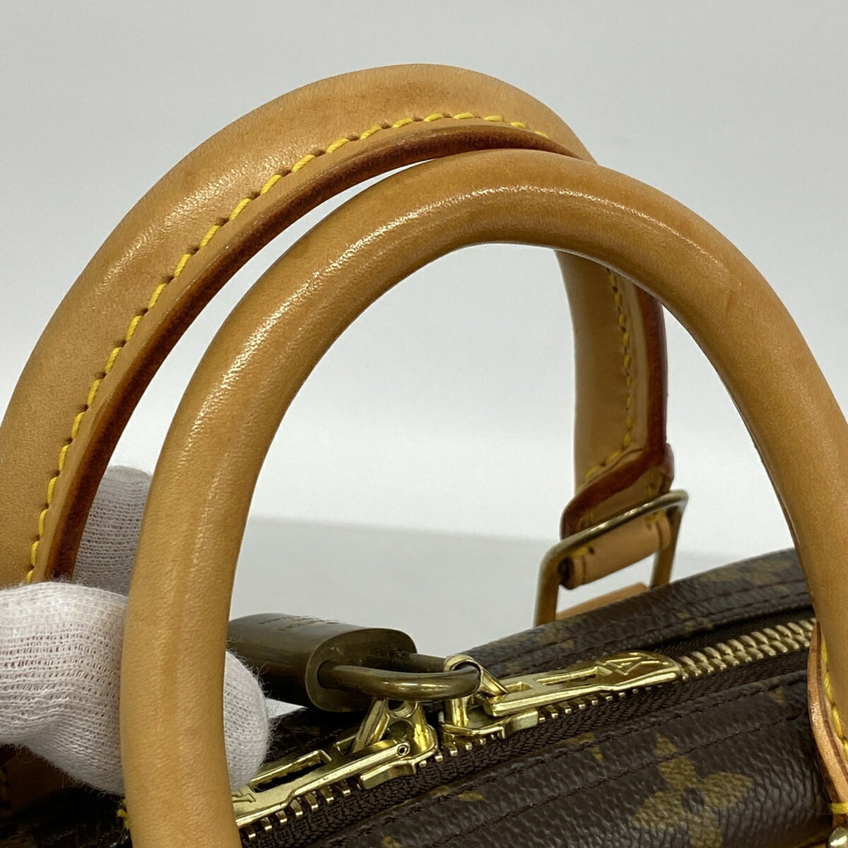 Louis Vuitton Brown Handbag (Pre-Owned)