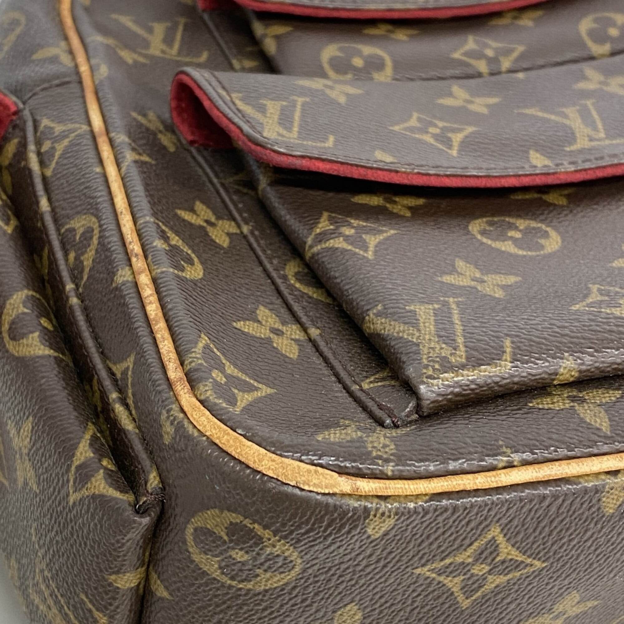 Louis Vuitton Brown Handbag (Pre-Owned)