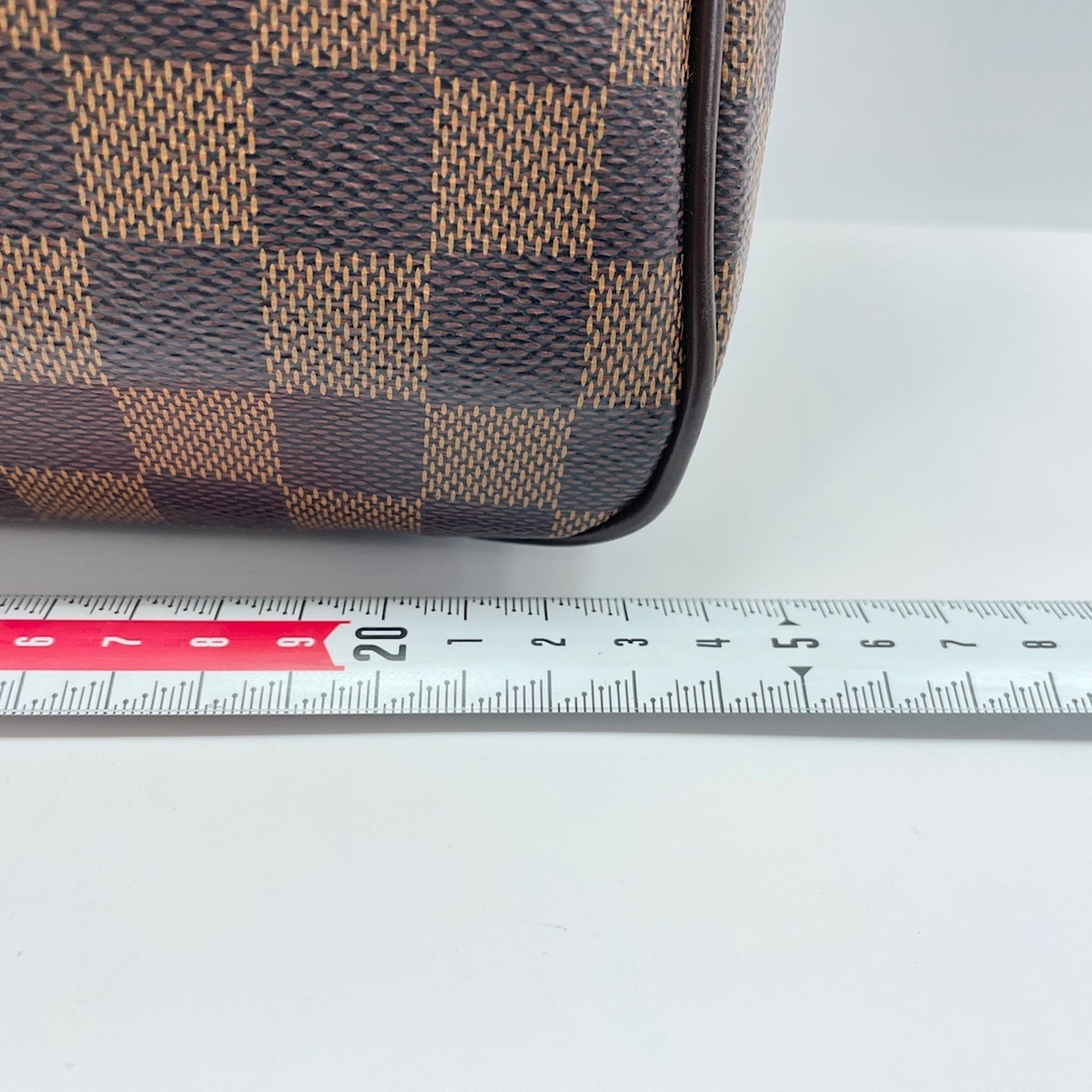 Louis Vuitton Brown Shoulder Bag (Pre-Owned)