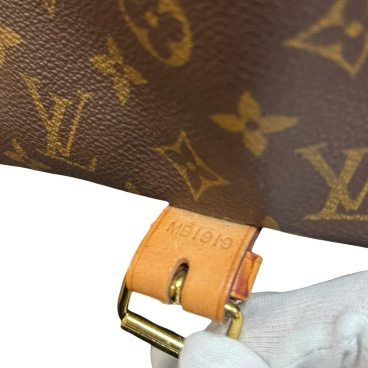 Louis Vuitton Brown Monogram Shoulder Bag (Pre-Owned)