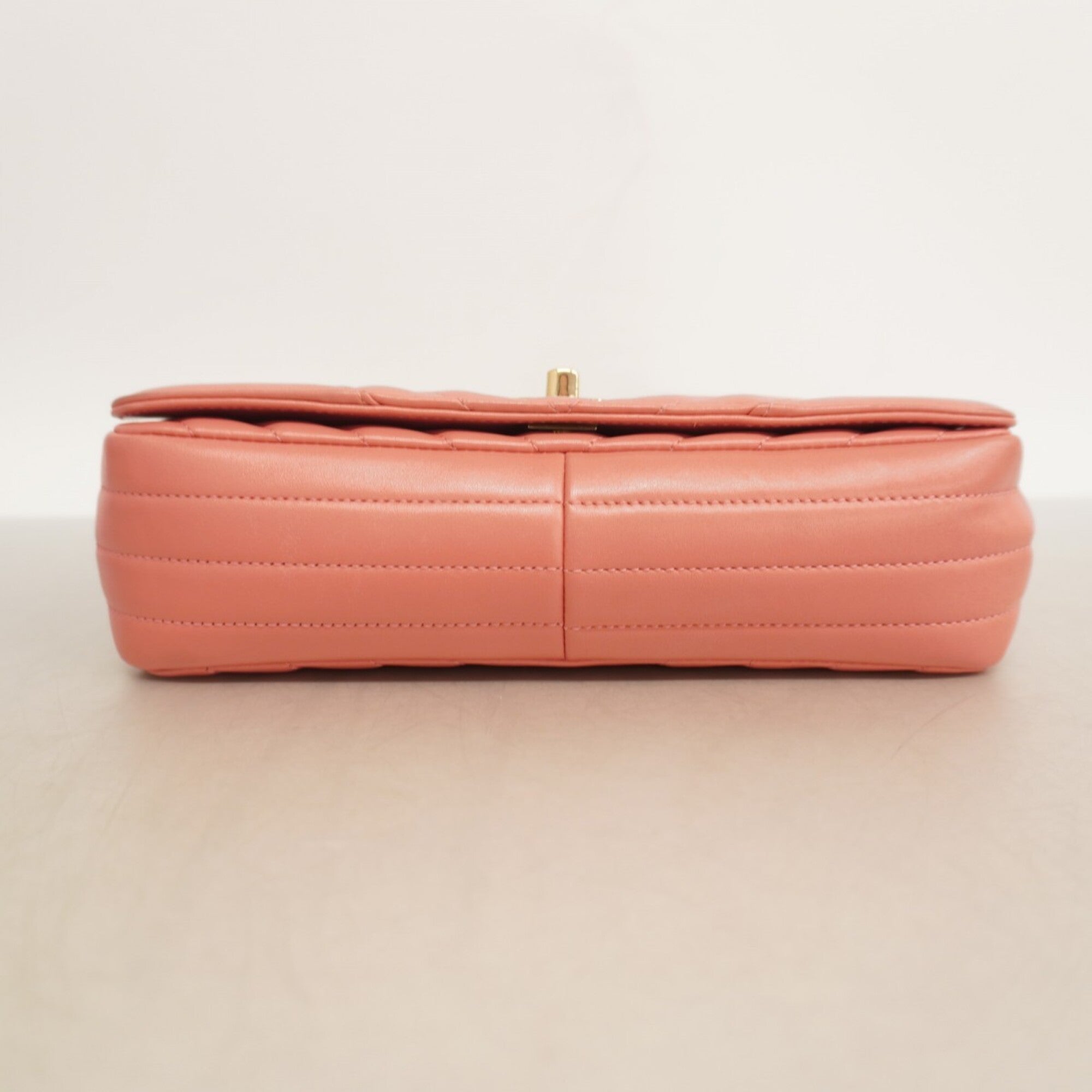 Chanel Pink Leather Shoulder Bag (Pre-Owned)