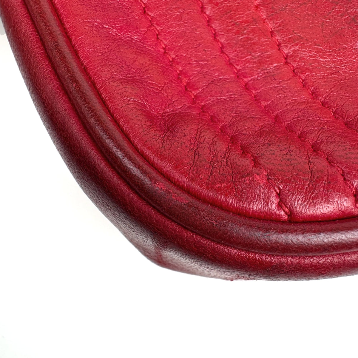 Chanel Red Color Leather Shoulder Bag (Pre-Owned)