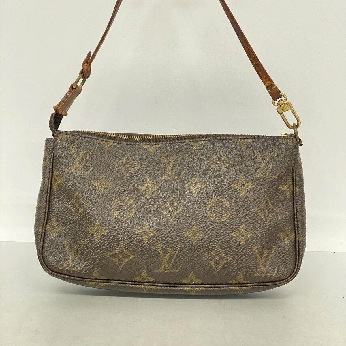 Louis Vuitton Brown Pouch (Pre-Owned)