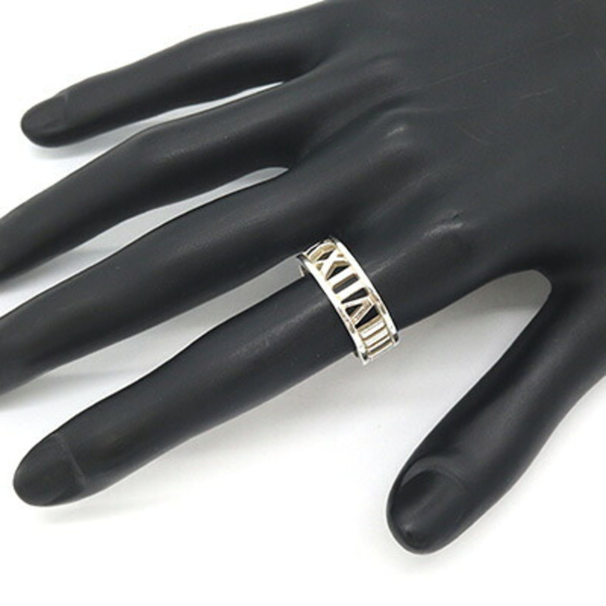 Tiffany Silver Sterling Silver 925 Band Ring (Pre-Owned)