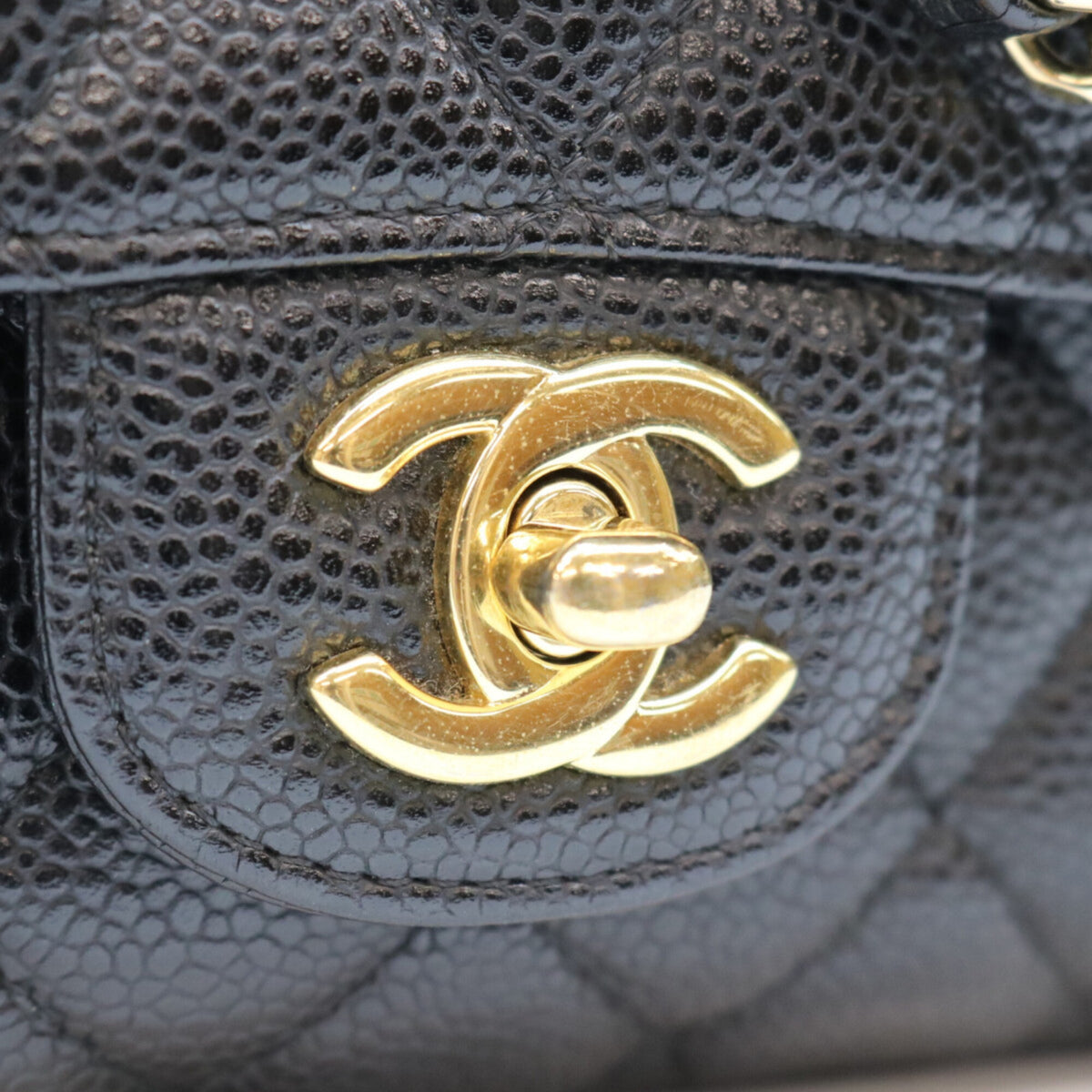 Chanel Black Grained Calfskin Shoulder Bag (Pre-Owned)
