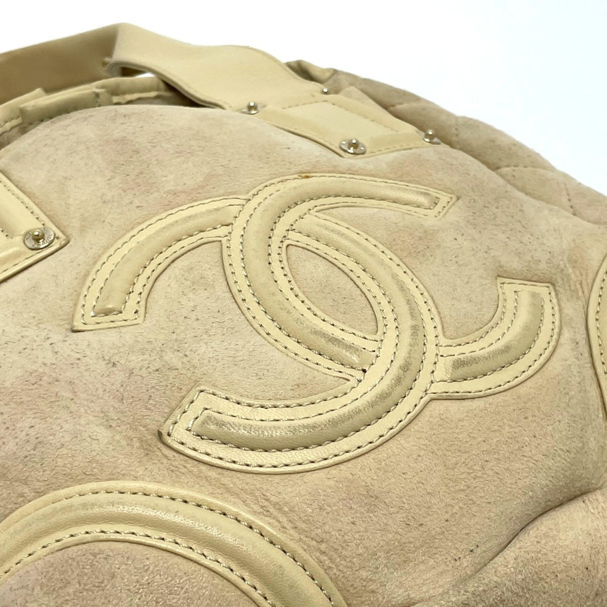 Chanel Beige Other Handbag (Pre-Owned)