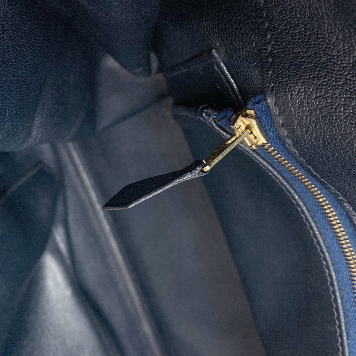 Hermes Blue Indigo Ardennes Leather Handbag (Pre-Owned)