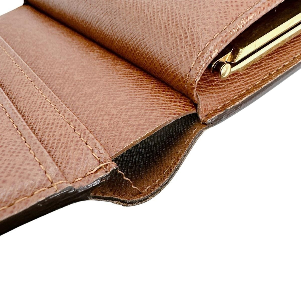 Louis Vuitton Brown Monogram Monogram Wallet (Bi-Fold) (Pre-Owned)