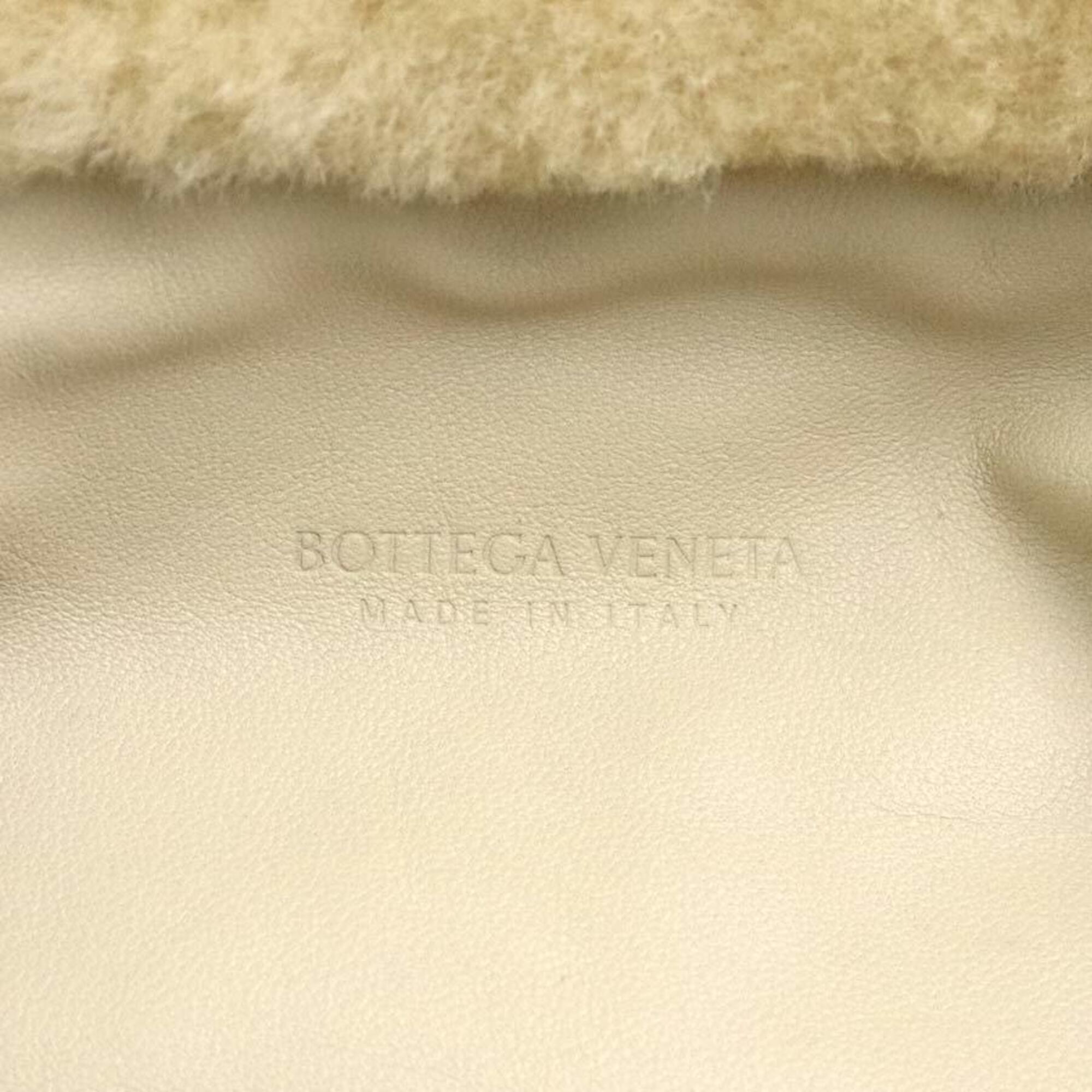 Bottega Veneta Cream Fur Suede Shoulder Bag (Pre-Owned)