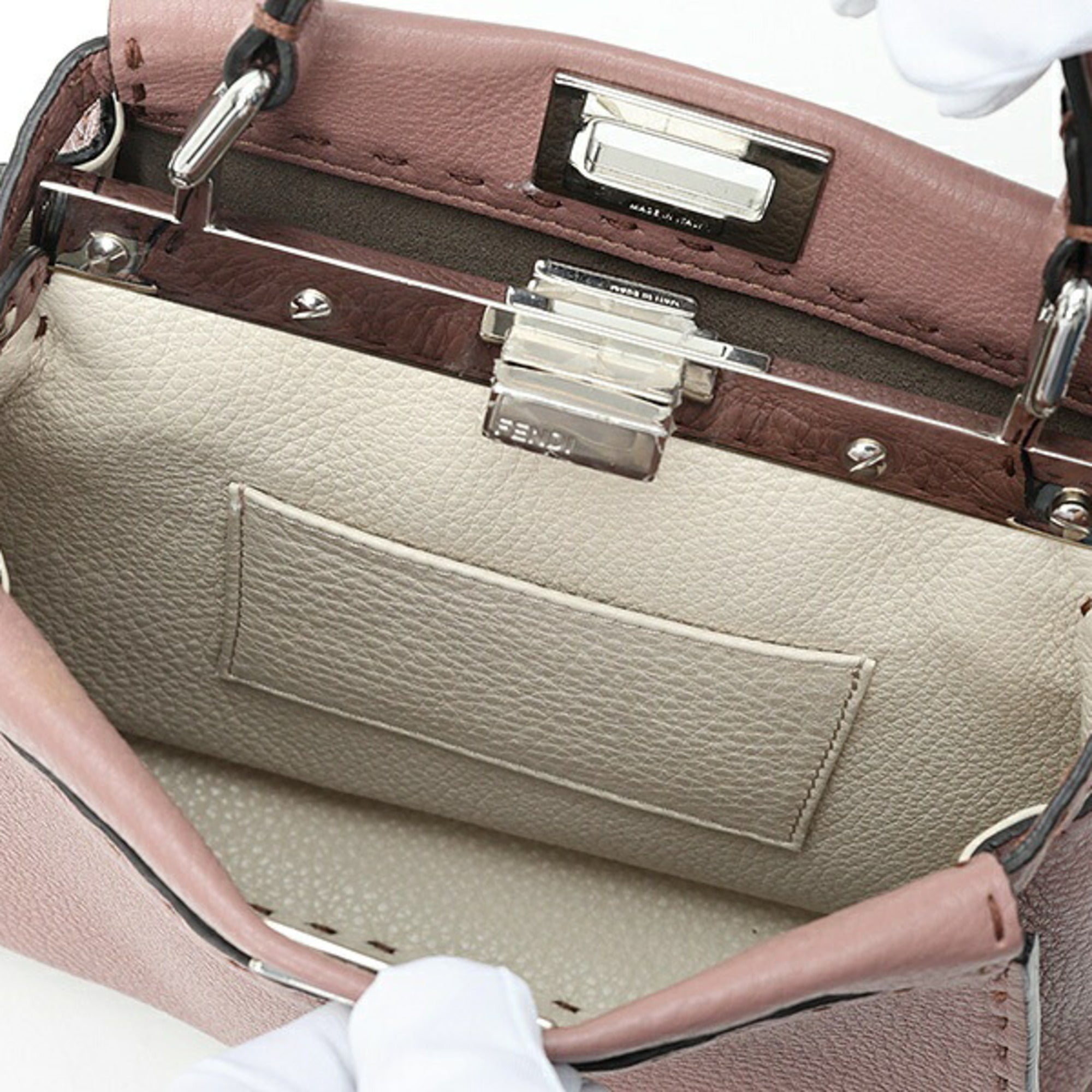 Fendi Peekaboo Leather Shoulder Bag (Pre-Owned)