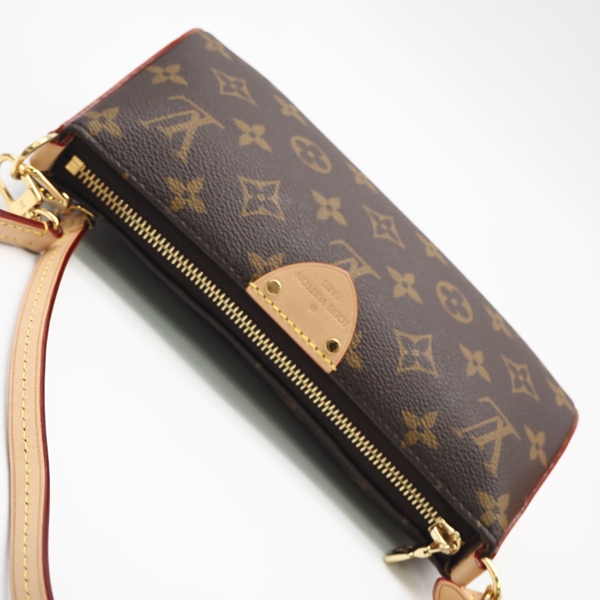 Louis Vuitton Beige Brown Monogram Monogram Handbag Pochette (Pre-Owned)