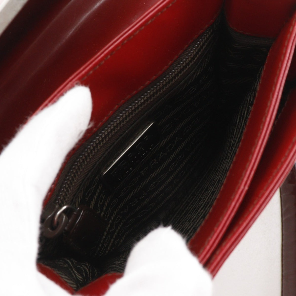 Prada Red Color Shoulder Bag (Pre-Owned)