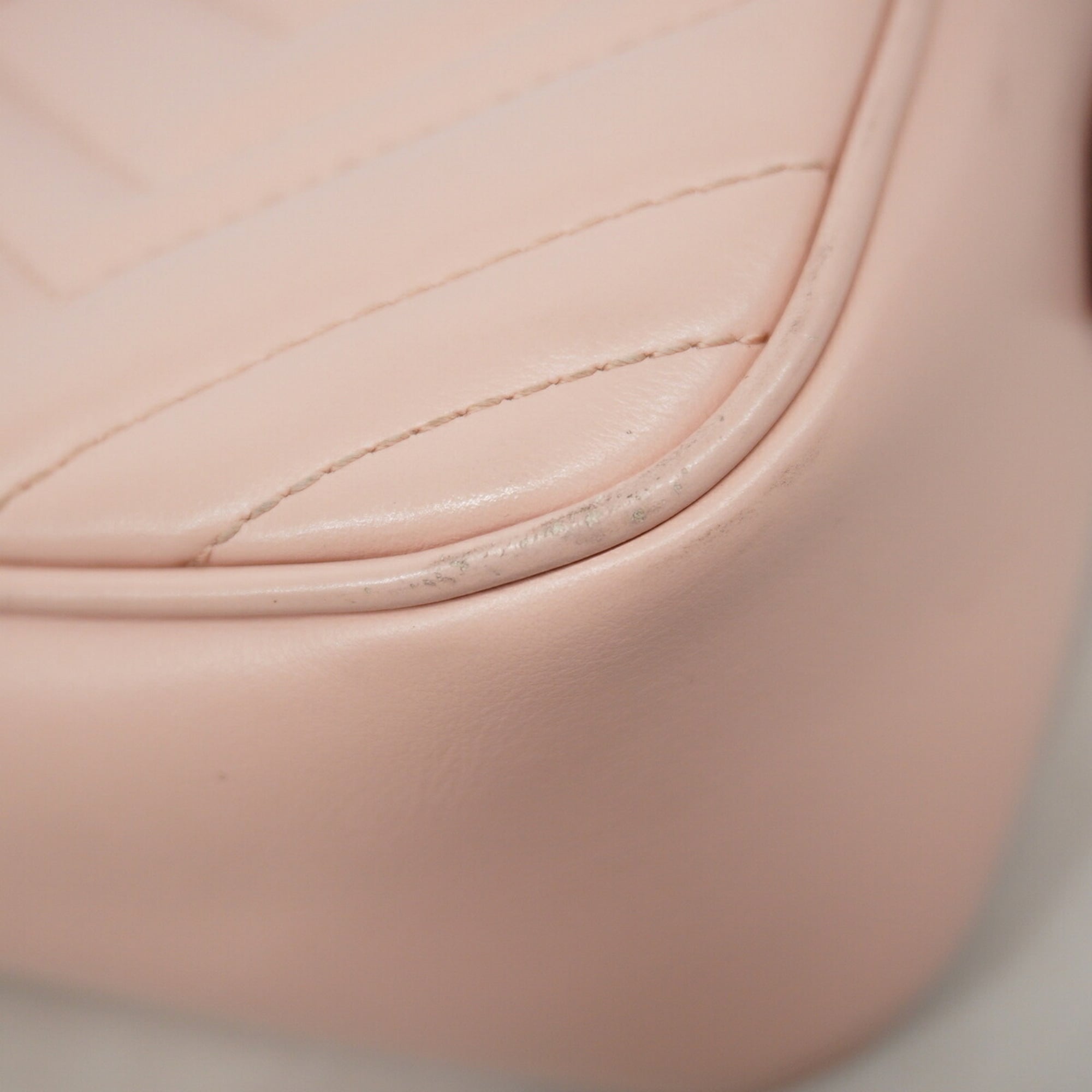 Gucci Pink Leather Shoulder Bag (Pre-Owned)