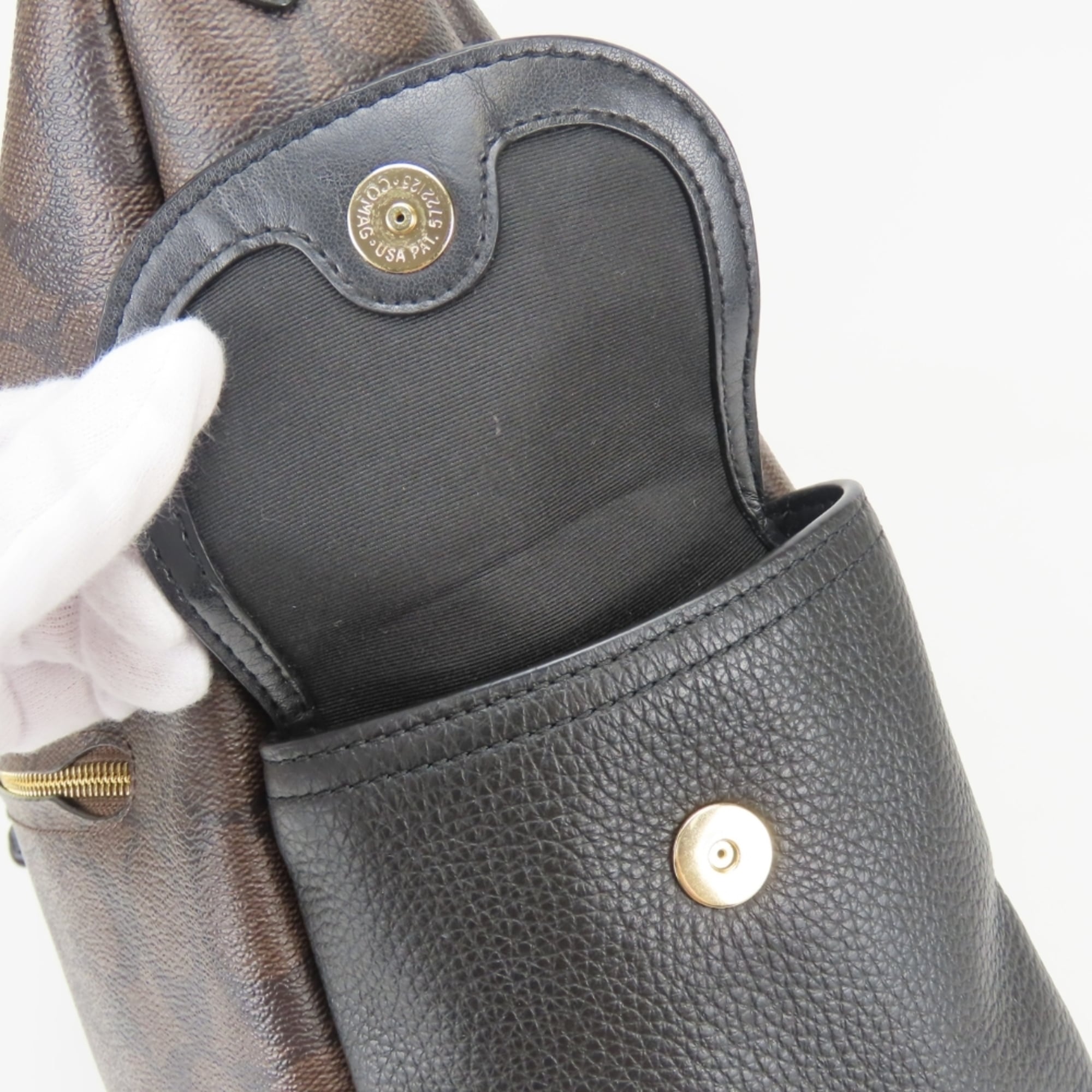 Coach Black Dark Brown Pvc Leather Shoulder Bag (Pre-Owned)