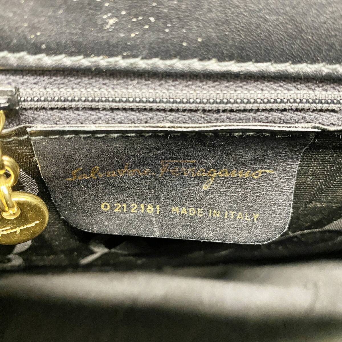 Salvatore Ferragamo Black Leather Handbag (Pre-Owned)