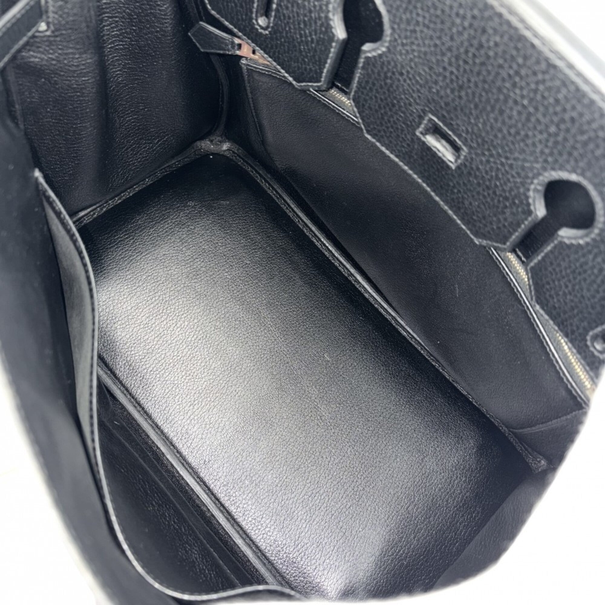 Hermes Black Leather Handbag (Pre-Owned)