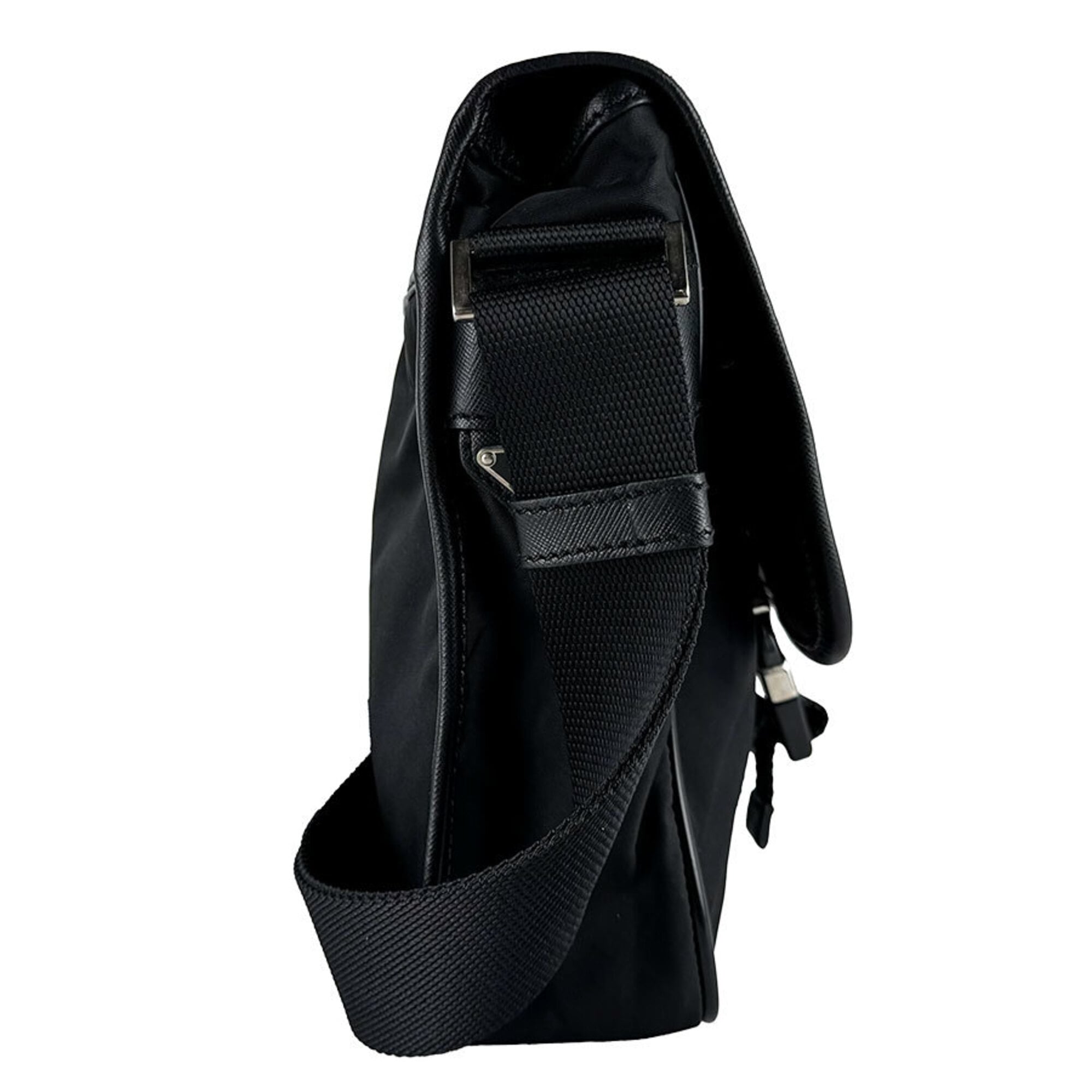 Prada Black Nylon Shoulder Bag (Pre-Owned)