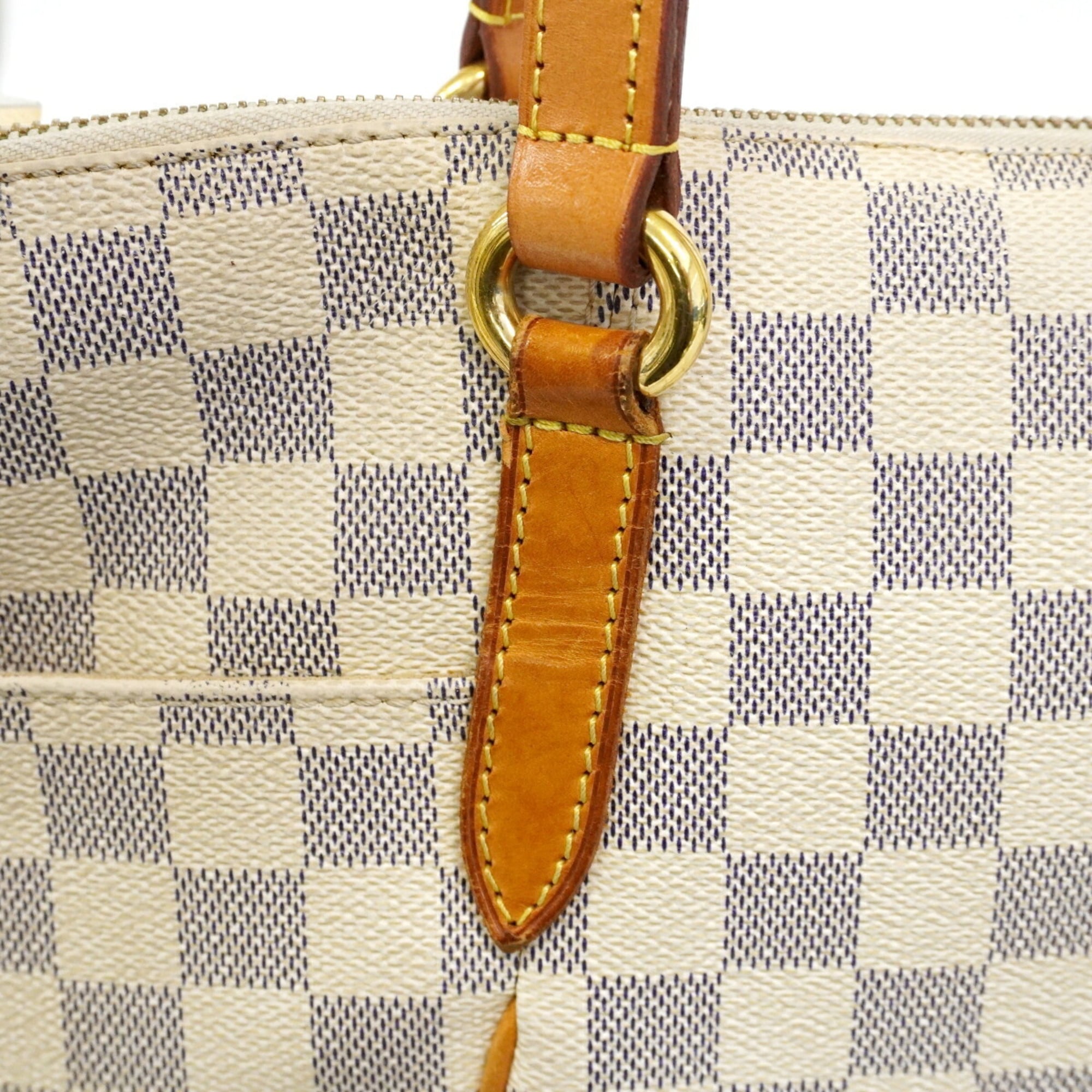 Louis Vuitton White Tote Bag (Pre-Owned)