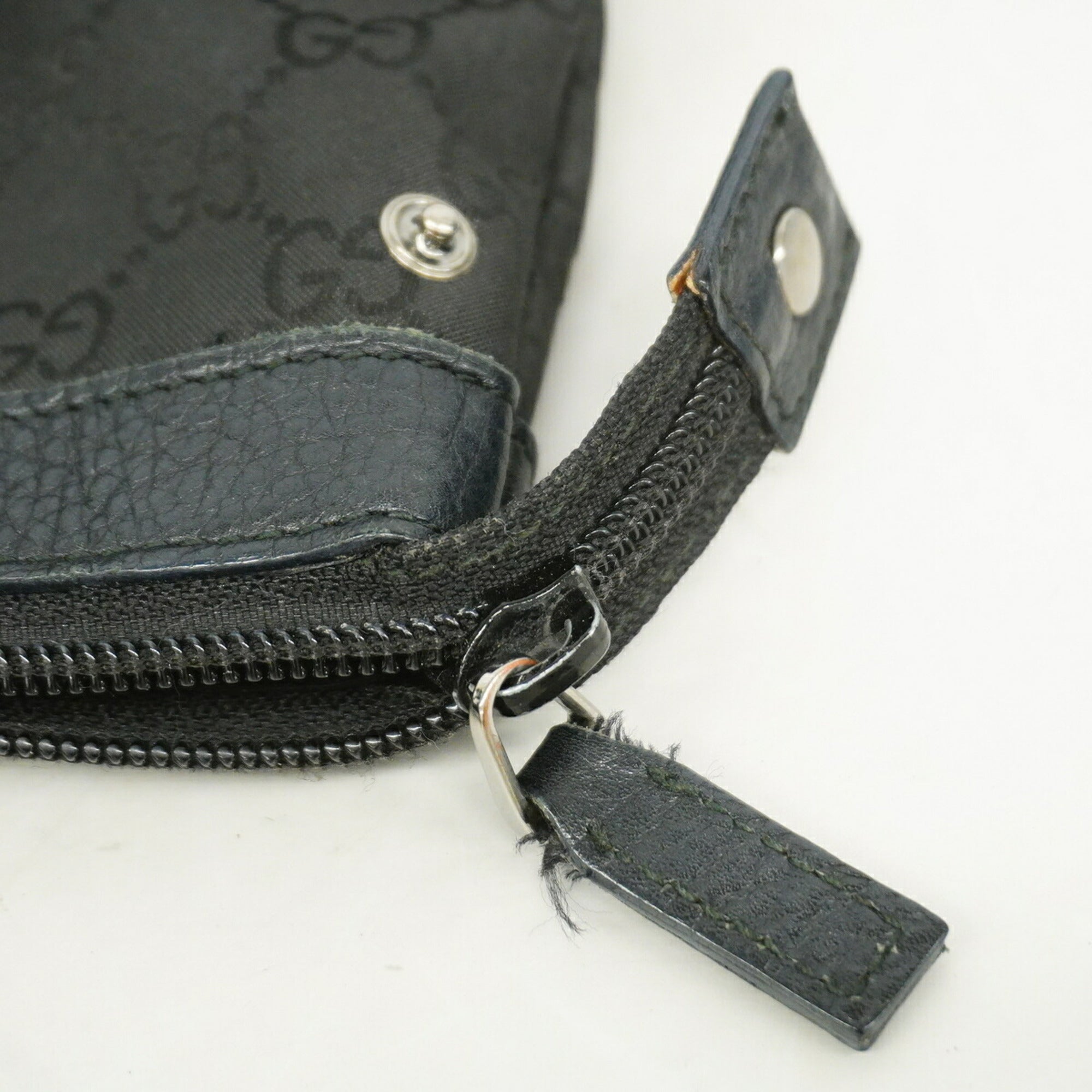 Gucci Black Nylon Tote Bag (Pre-Owned)