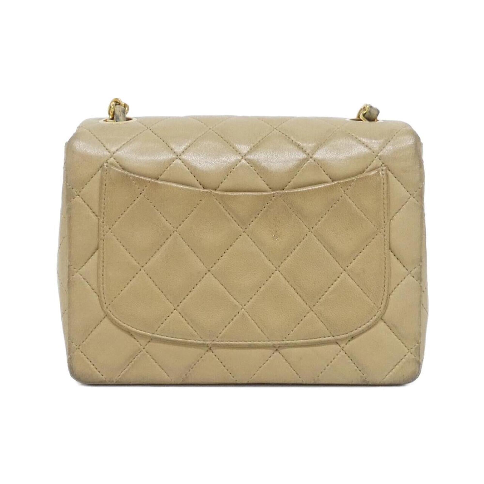 Chanel Beige Leather Shoulder Bag (Pre-Owned)