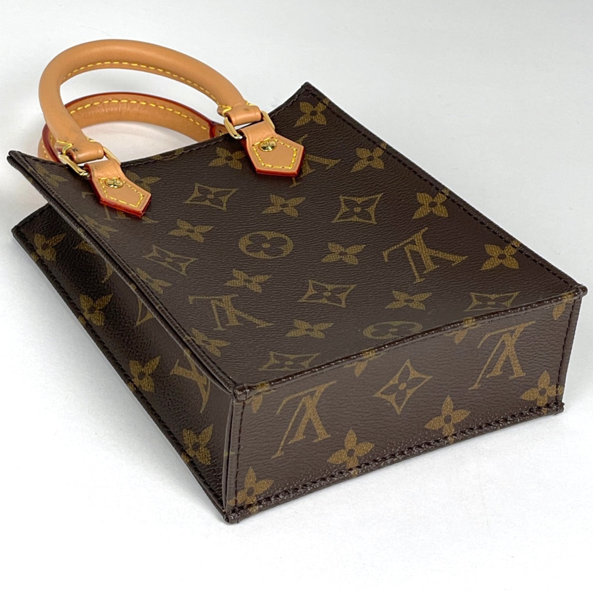 Louis Vuitton Brown Monogram Handbag (Pre-Owned)