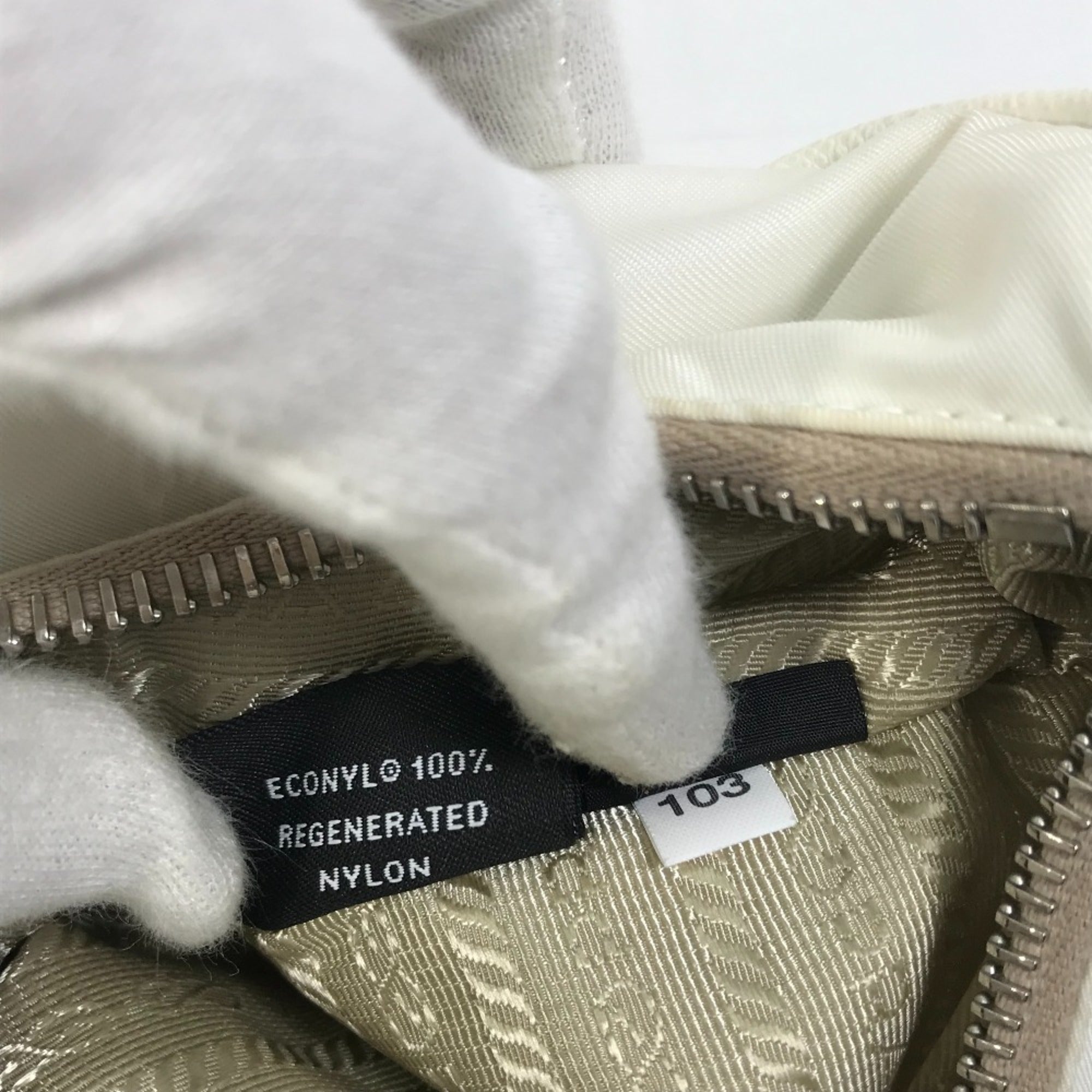 Prada White Cloth Shoulder Bag (Pre-Owned)