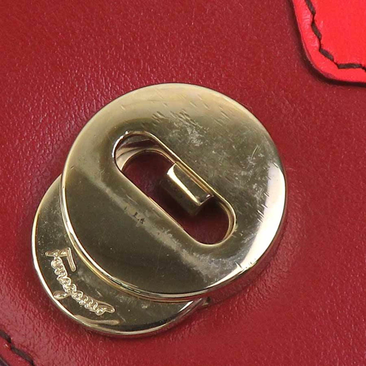 Salvatore Ferragamo Pink Red Color Leather Shoulder Bag (Pre-Owned)