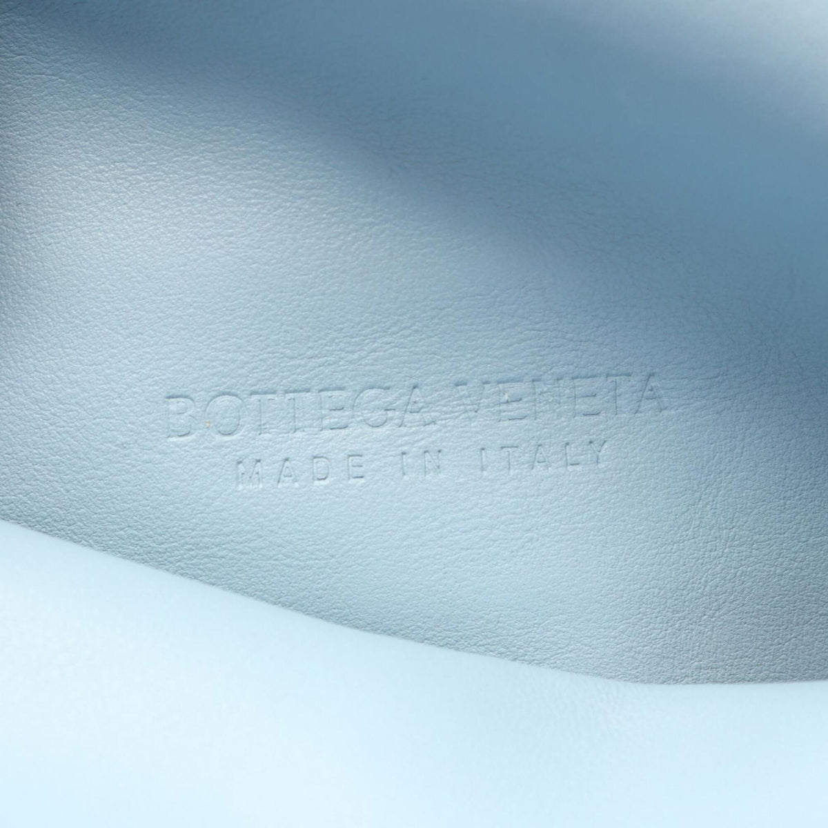 Bottega Veneta Blue Leather Clutch Bag Handbag (Pre-Owned)