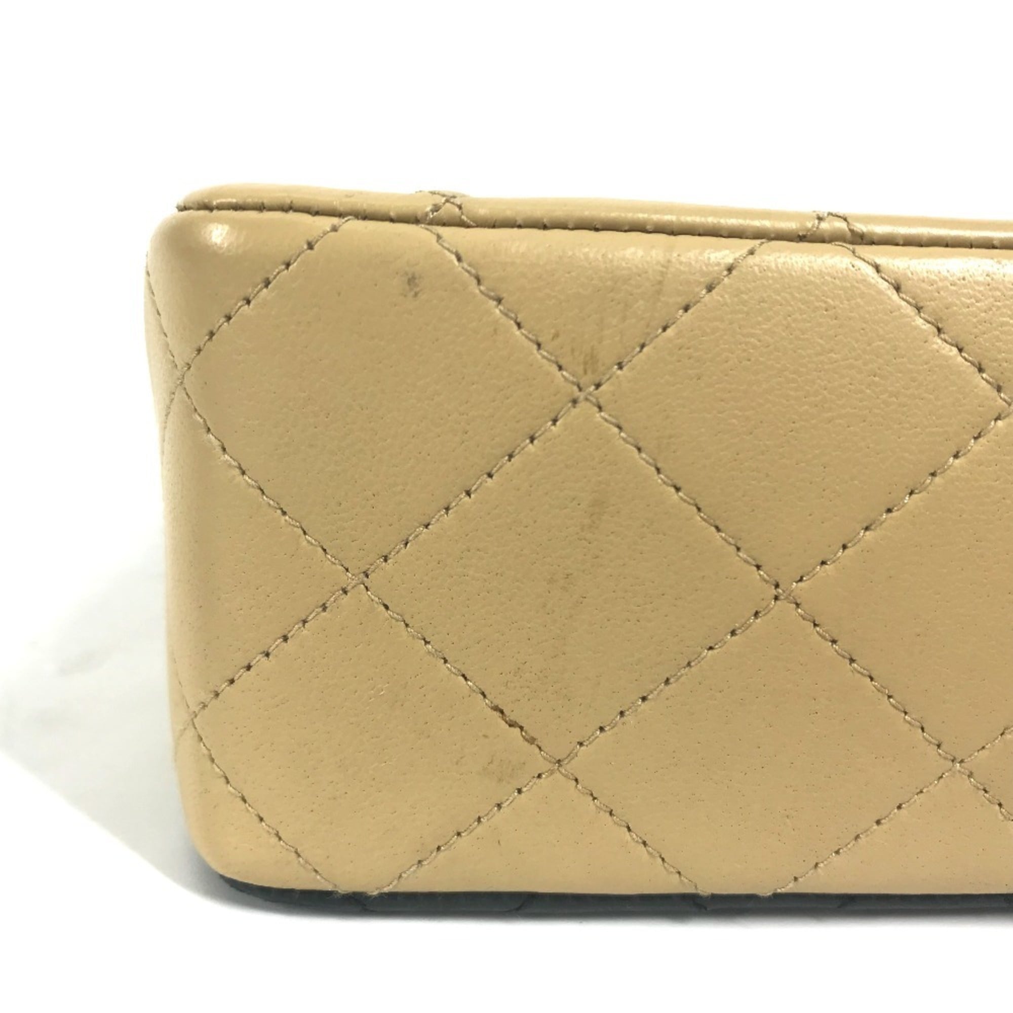 Chanel Beige Black Leather Shoulder Bag (Pre-Owned)
