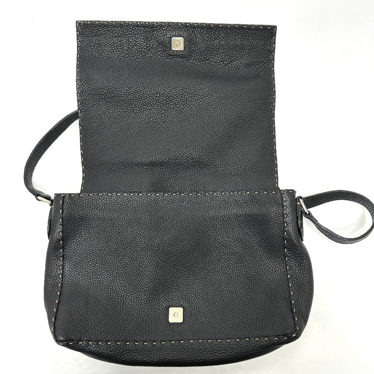 Fendi Black Leather Shoulder Bag (Pre-Owned)