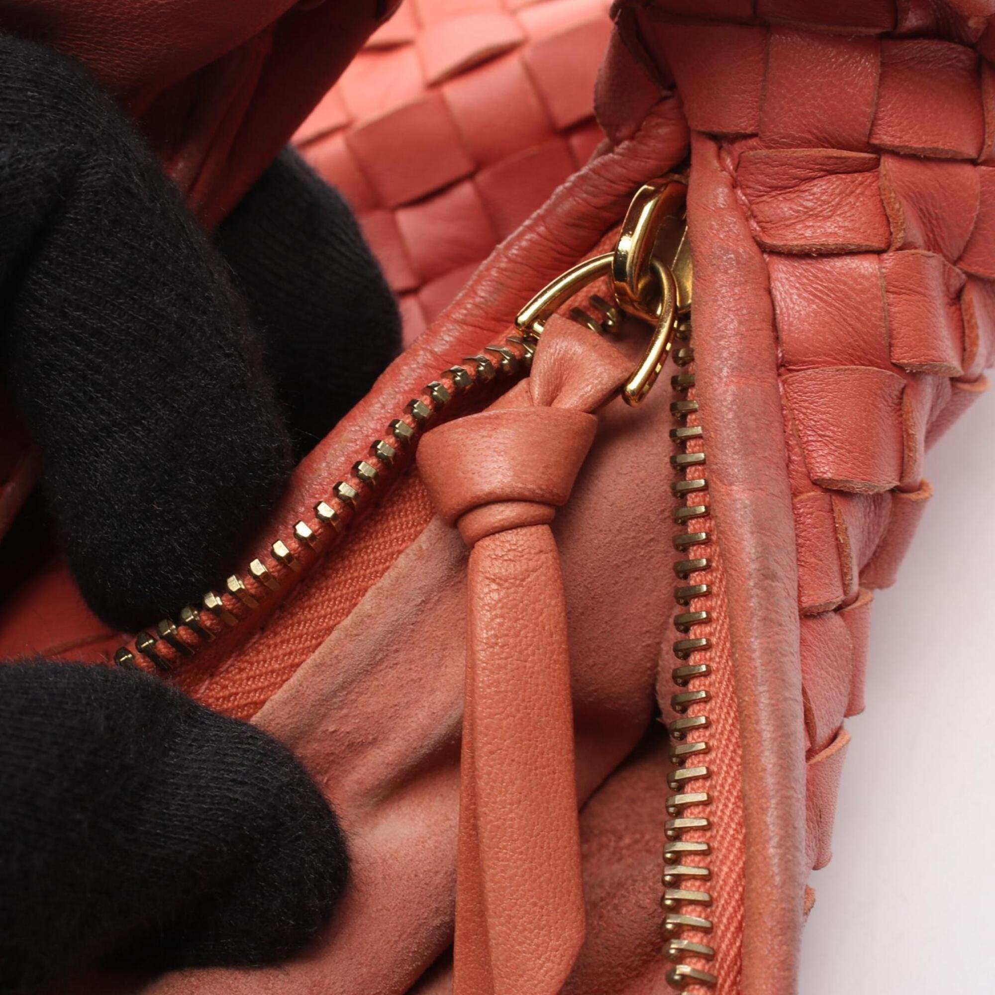 Bottega Veneta Pink Leather Handbag Shoulder Bag (Pre-Owned)