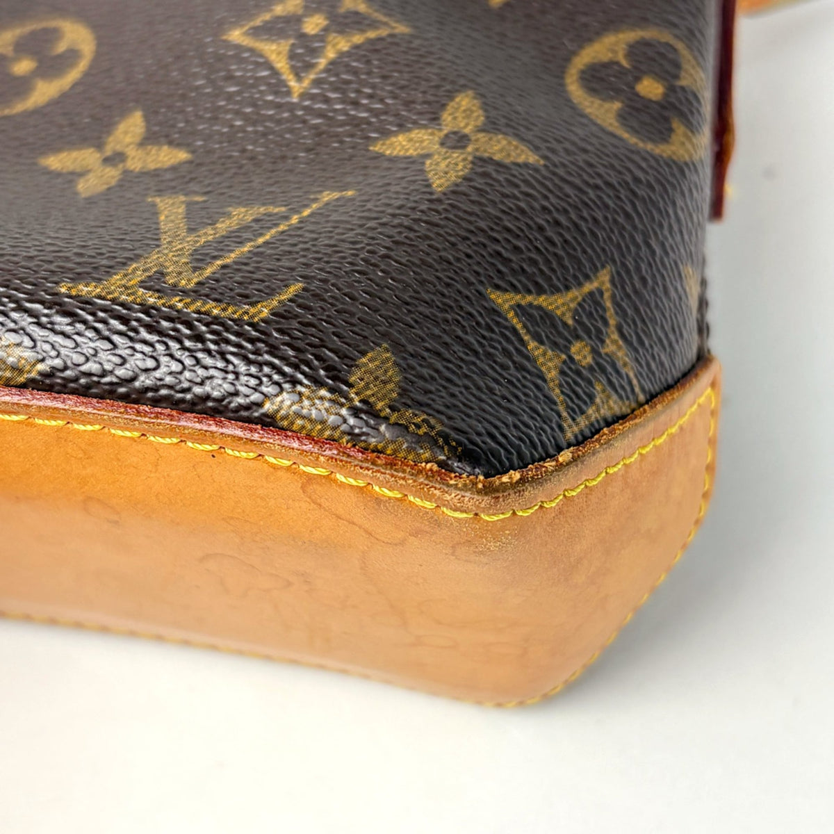 Louis Vuitton Monogram Brown Monogram Monogram Pochette Shoulder Bag (Pre-Owned)
