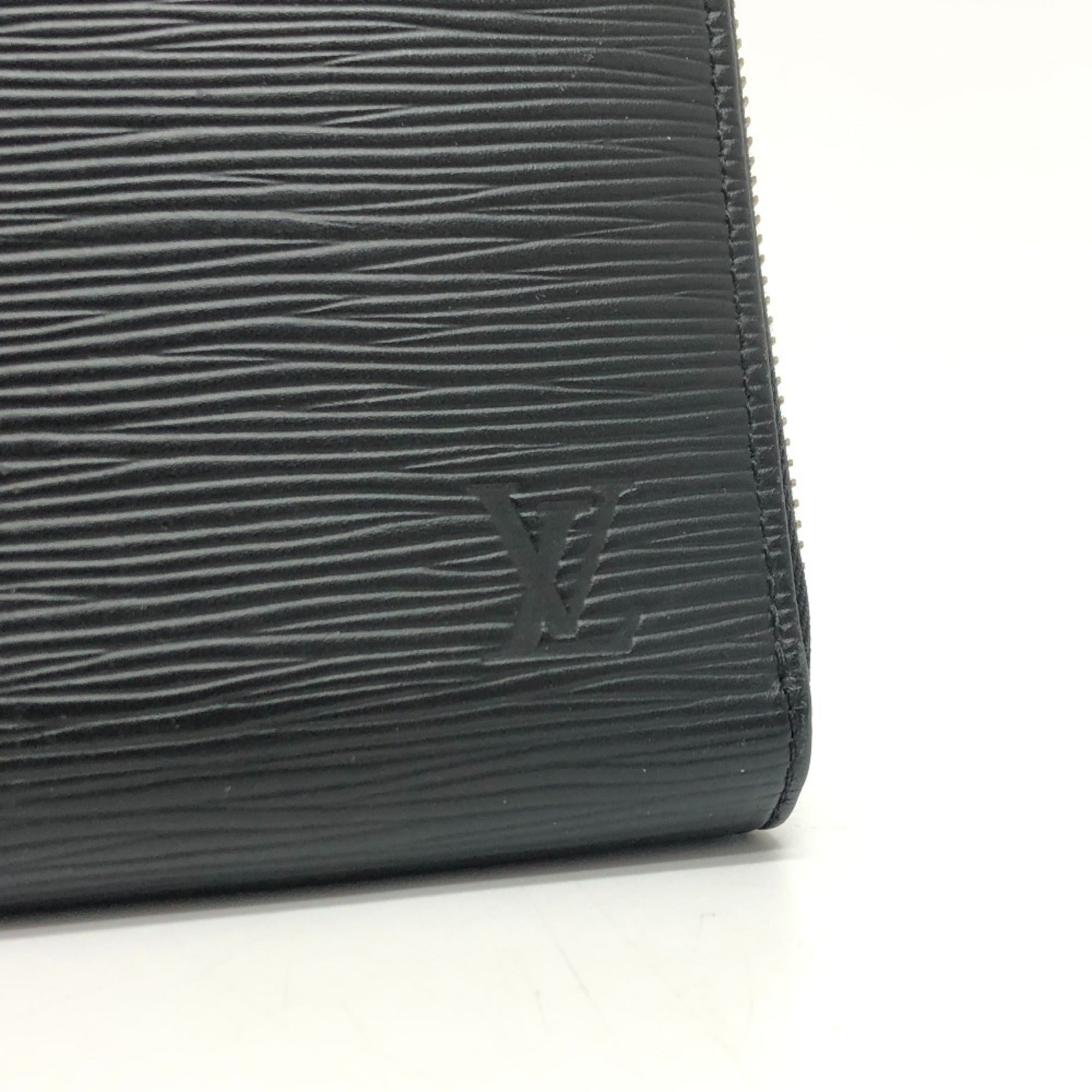 Louis Vuitton Black Epi Leather Long Wallet (Bi-Fold) (Pre-Owned)