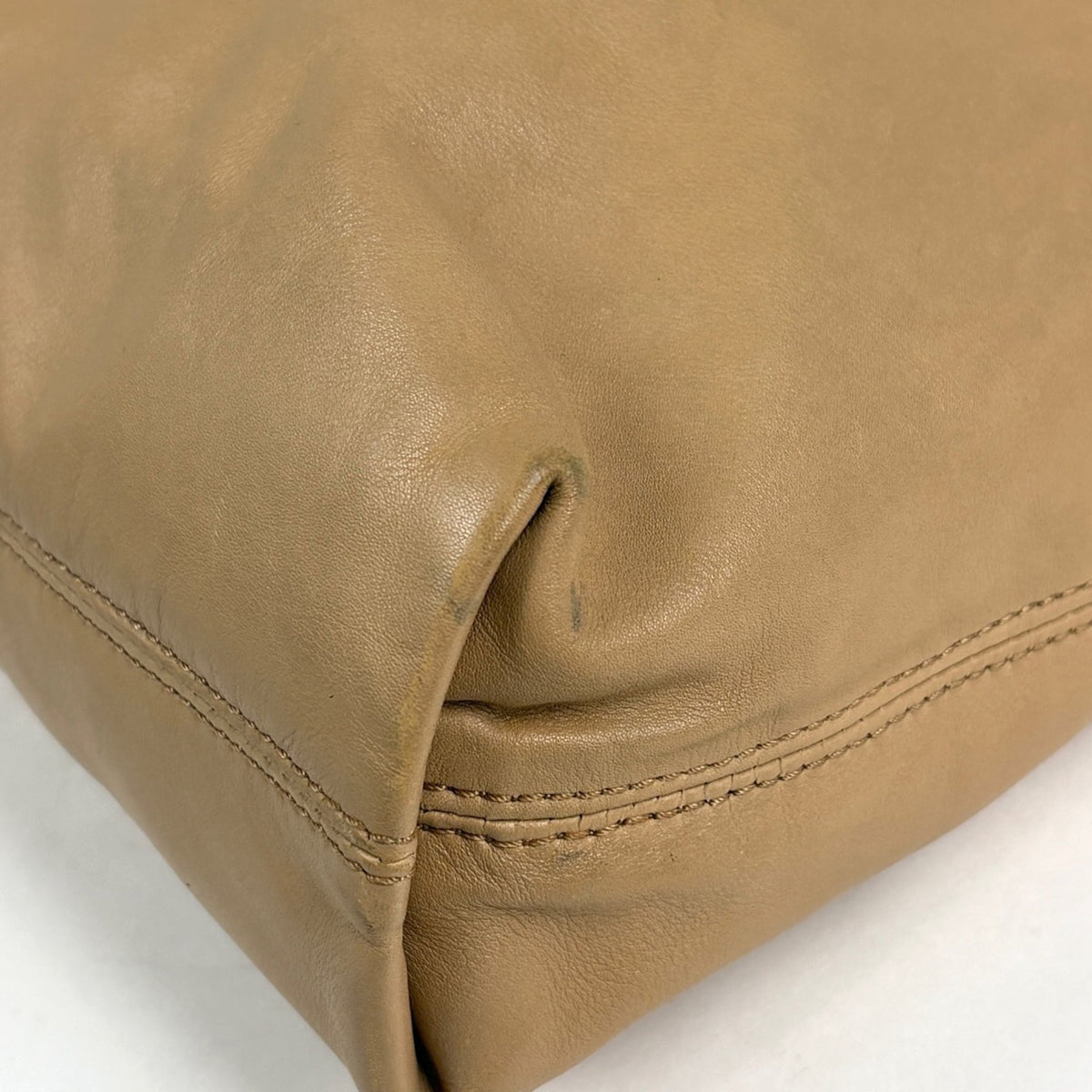 Chanel Beige Leather Tote Bag (Pre-Owned)
