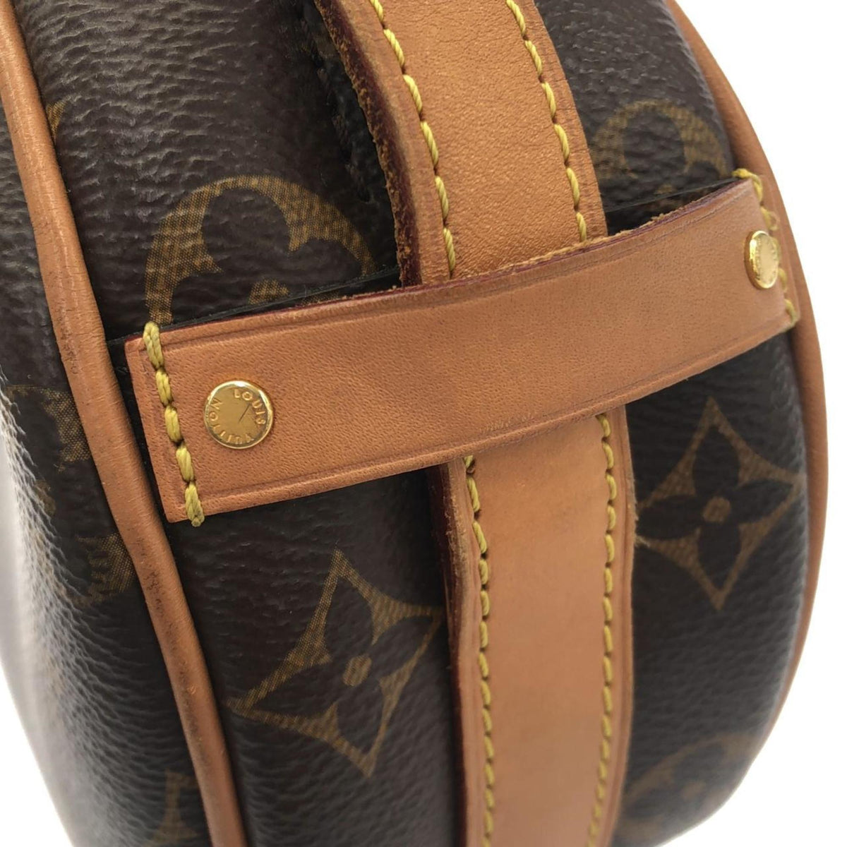 Louis Vuitton Brown Coated Canvas Shoulder Bag (Pre-Owned)