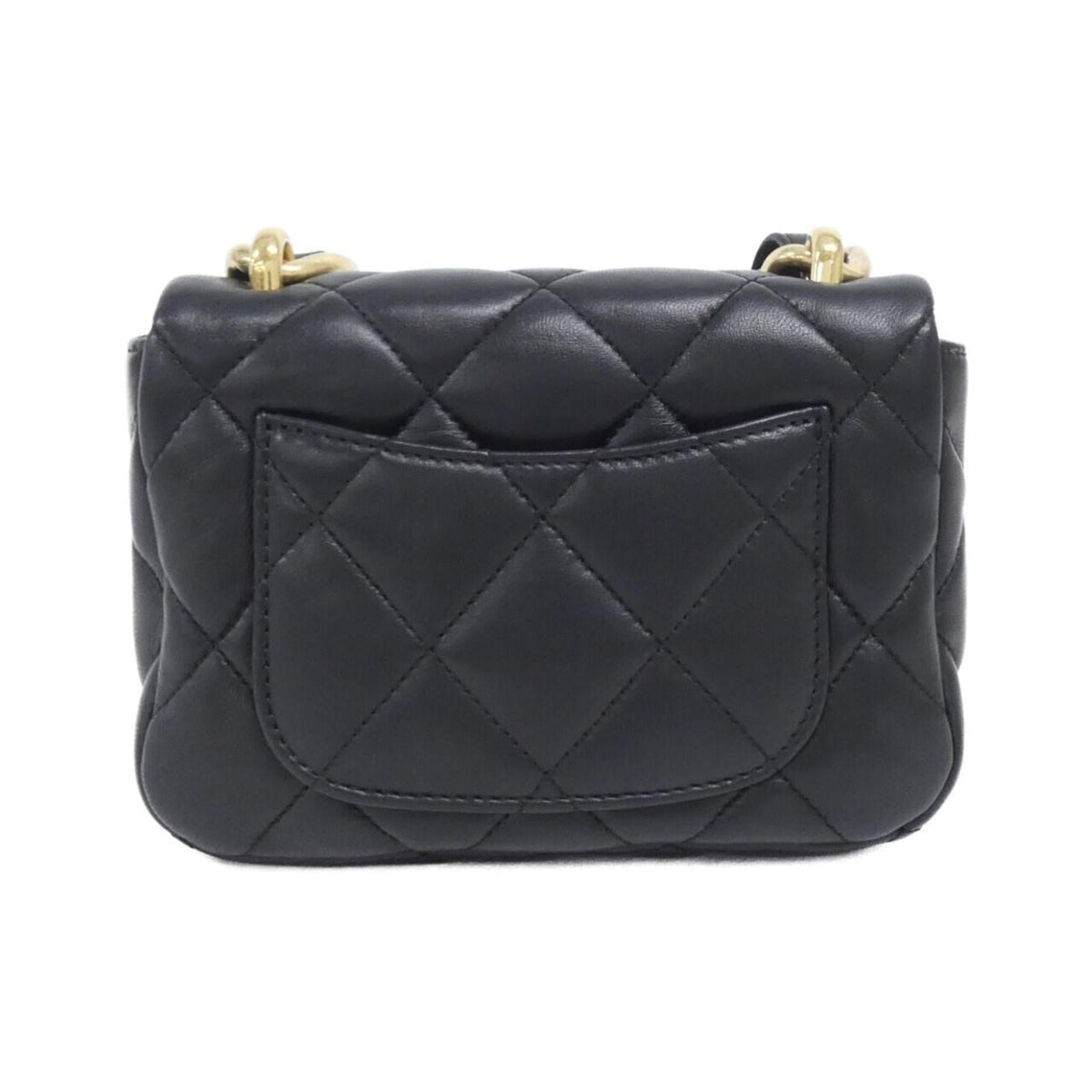 Chanel Black Leather Shoulder Bag (Pre-Owned)