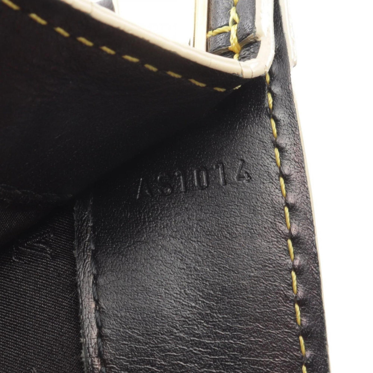 Louis Vuitton Black Noir Leather Handbag (Pre-Owned)
