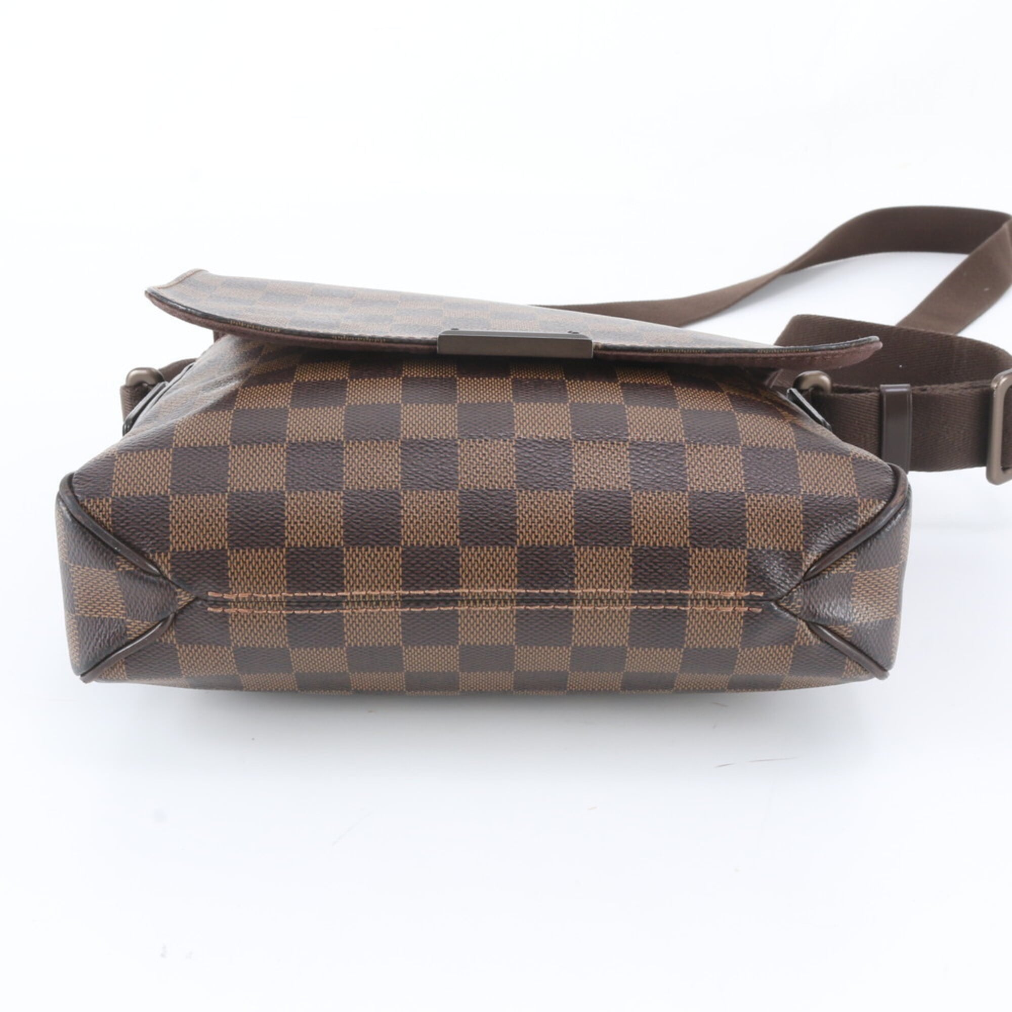 Louis Vuitton Ebene Leather Coated Canvas Messenger Bag Shoulder Bag (Pre-Owned)