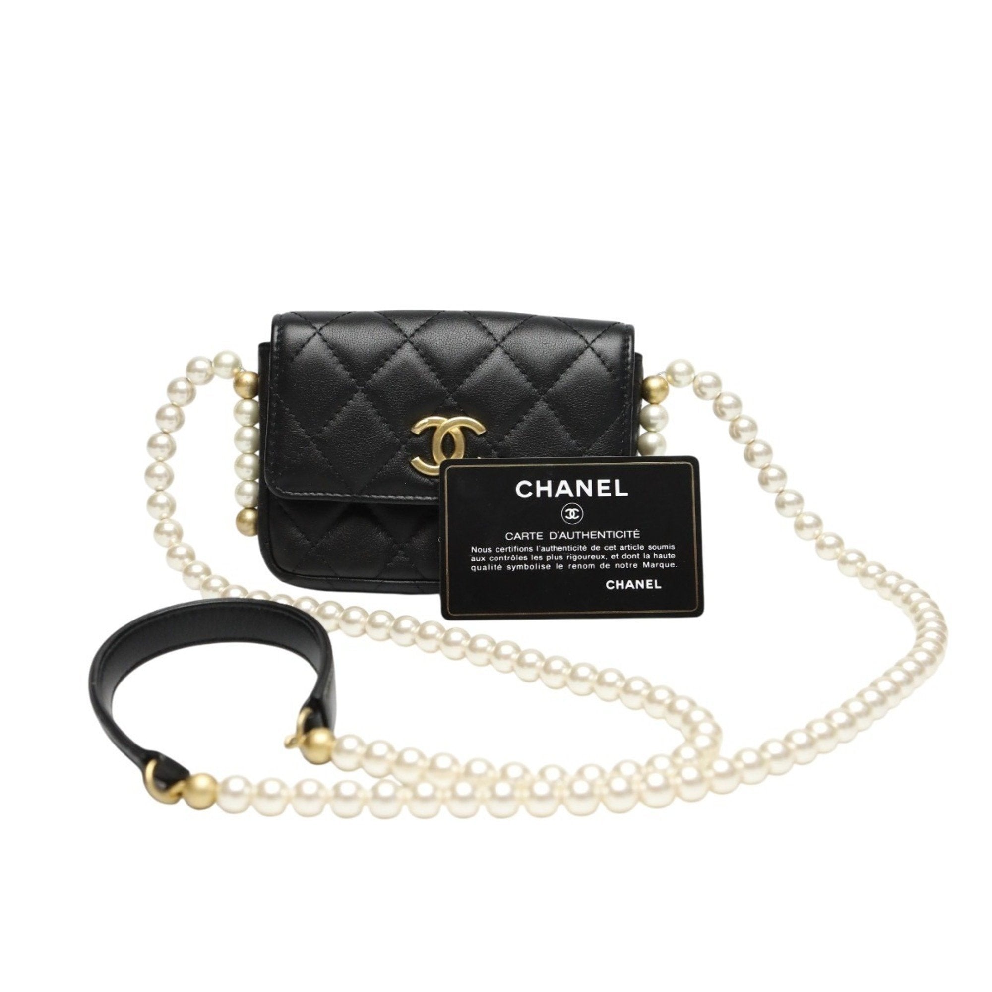 Chanel Matelasse Black Leather Shoulder Bag (Pre-Owned)