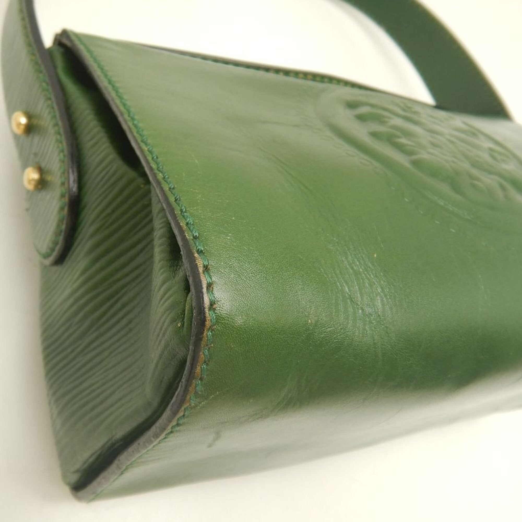 Fendi Green Leather Handbag (Pre-Owned)