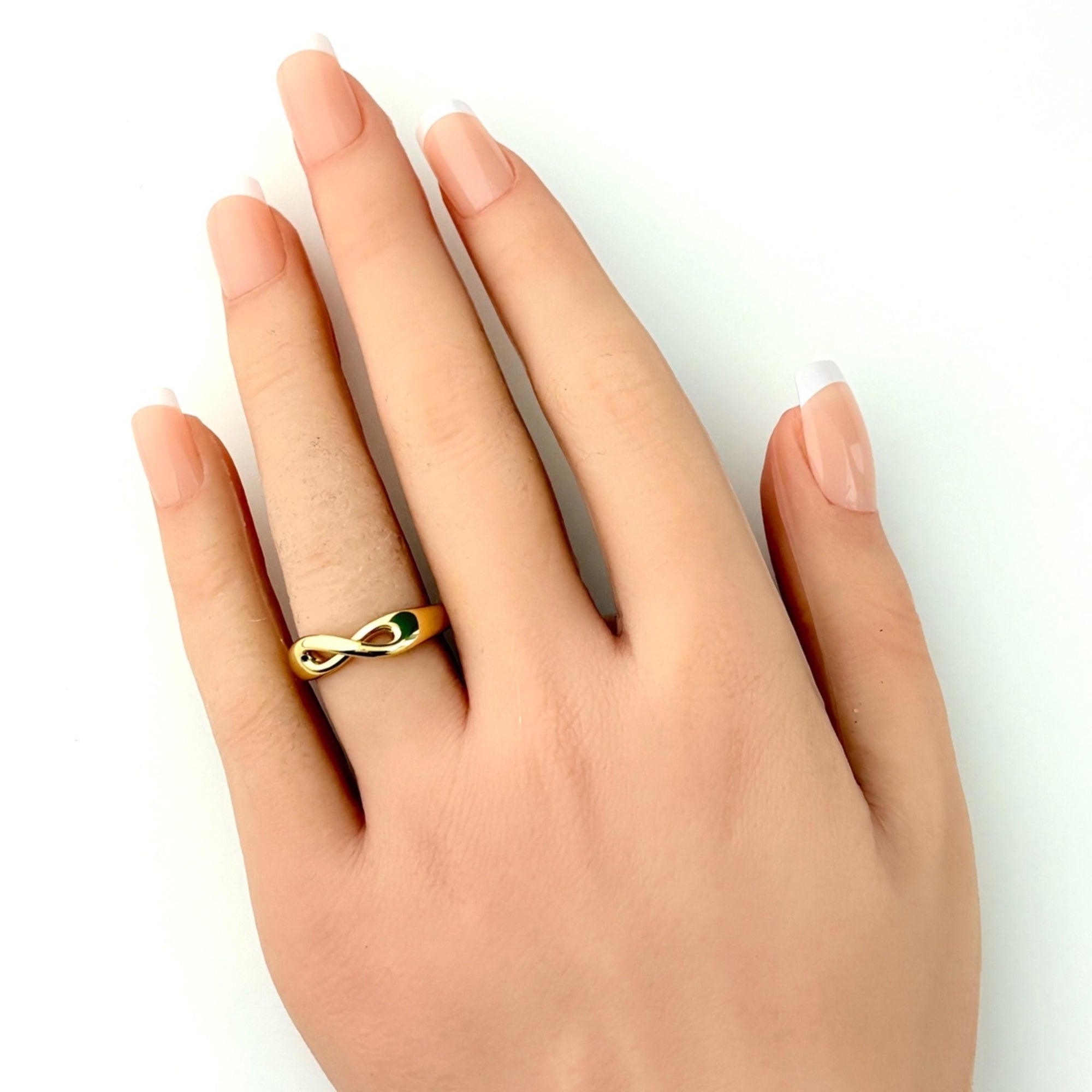 Tiffany Yellow Gold (18K) Band Ring (Pre-Owned)
