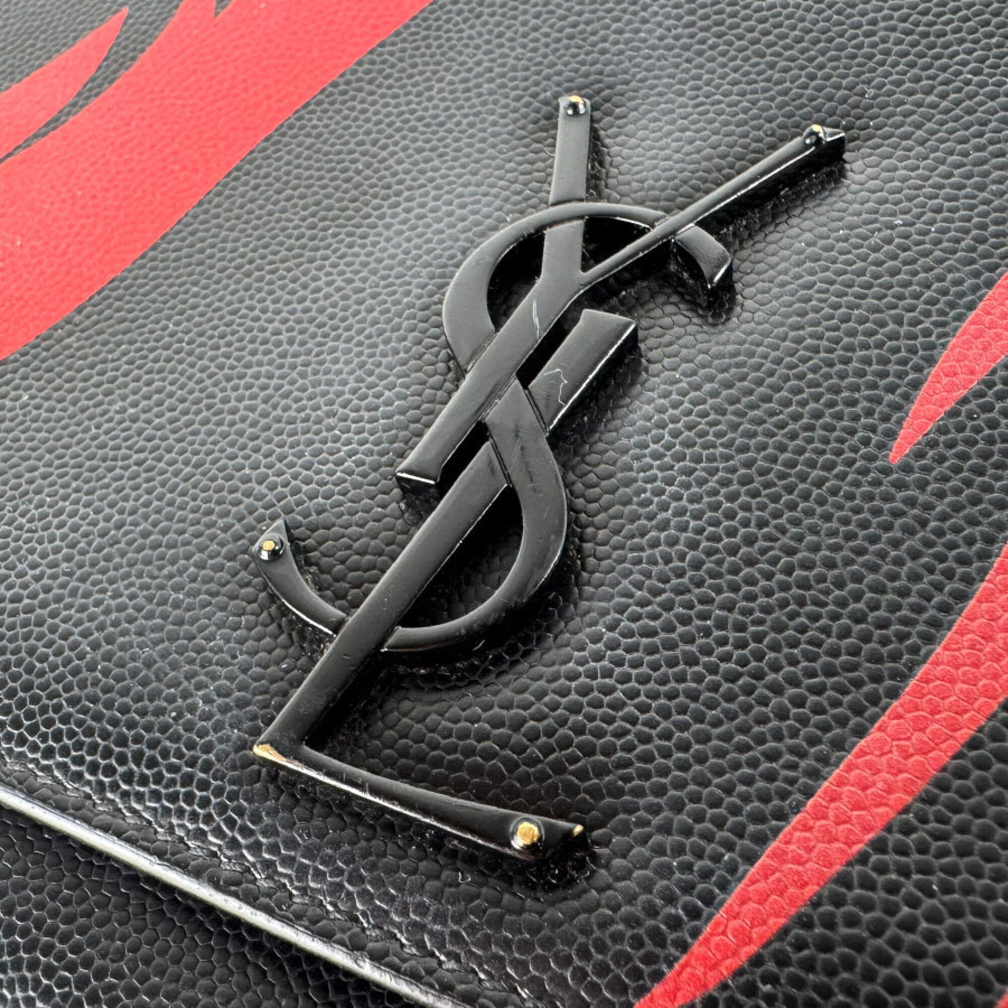 Saint Laurent Black Red Color Leather Shoulder Bag (Pre-Owned)