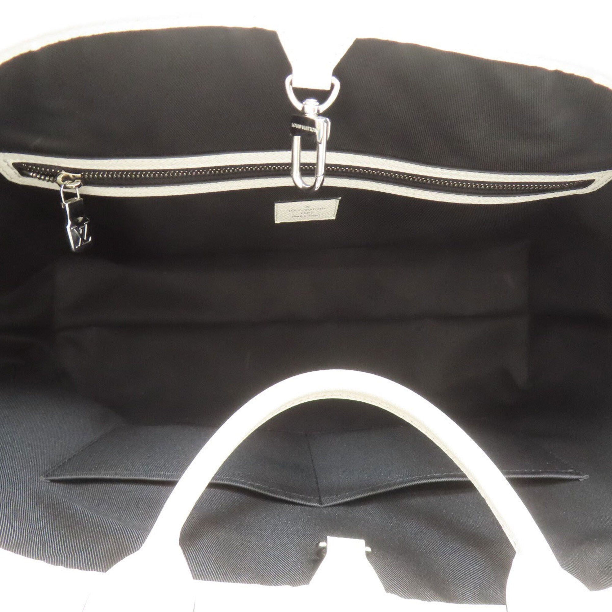 Louis Vuitton Blanc Monogram Taigarama Tote Bag (Pre-Owned)