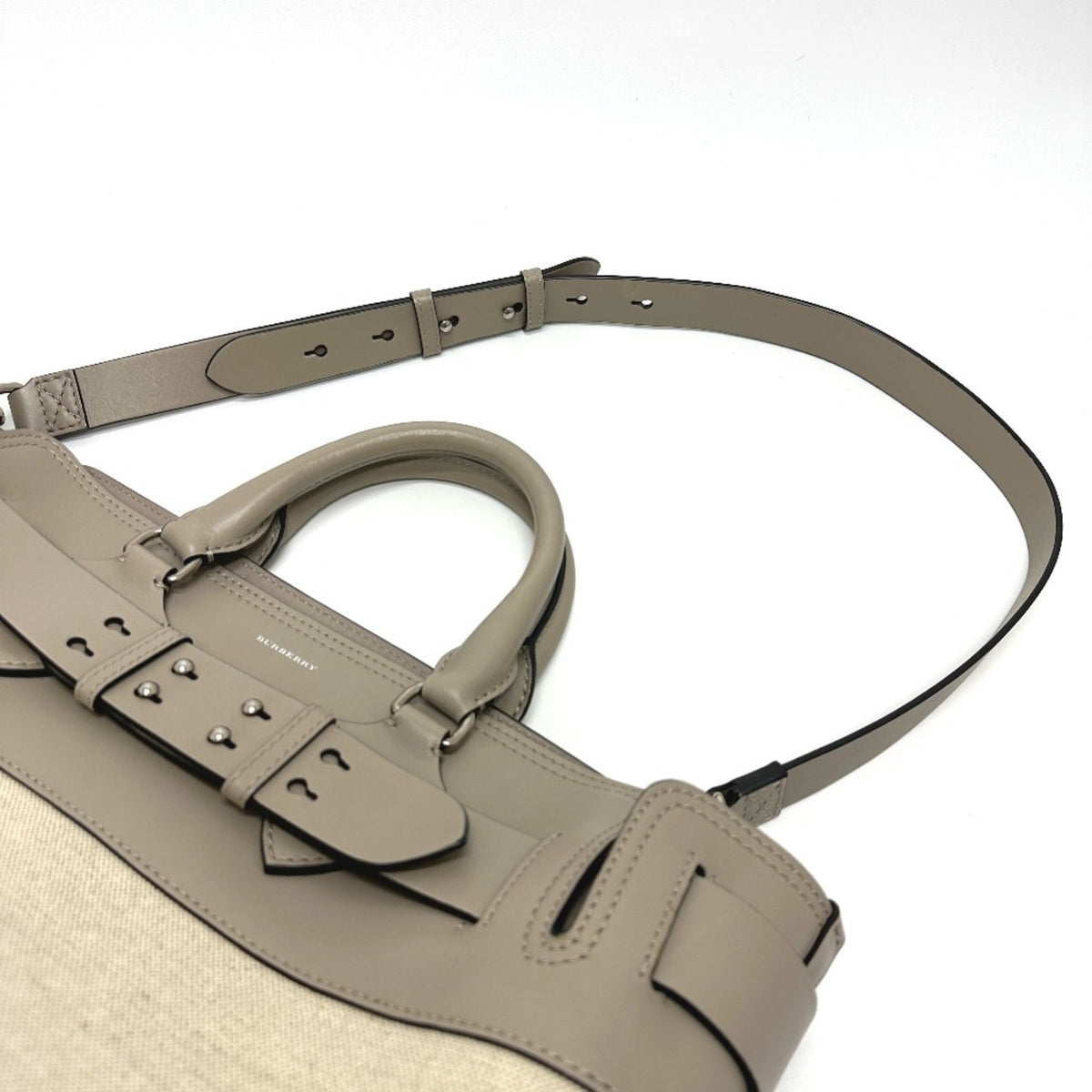 Burberry Beige Other Handbag (Pre-Owned)