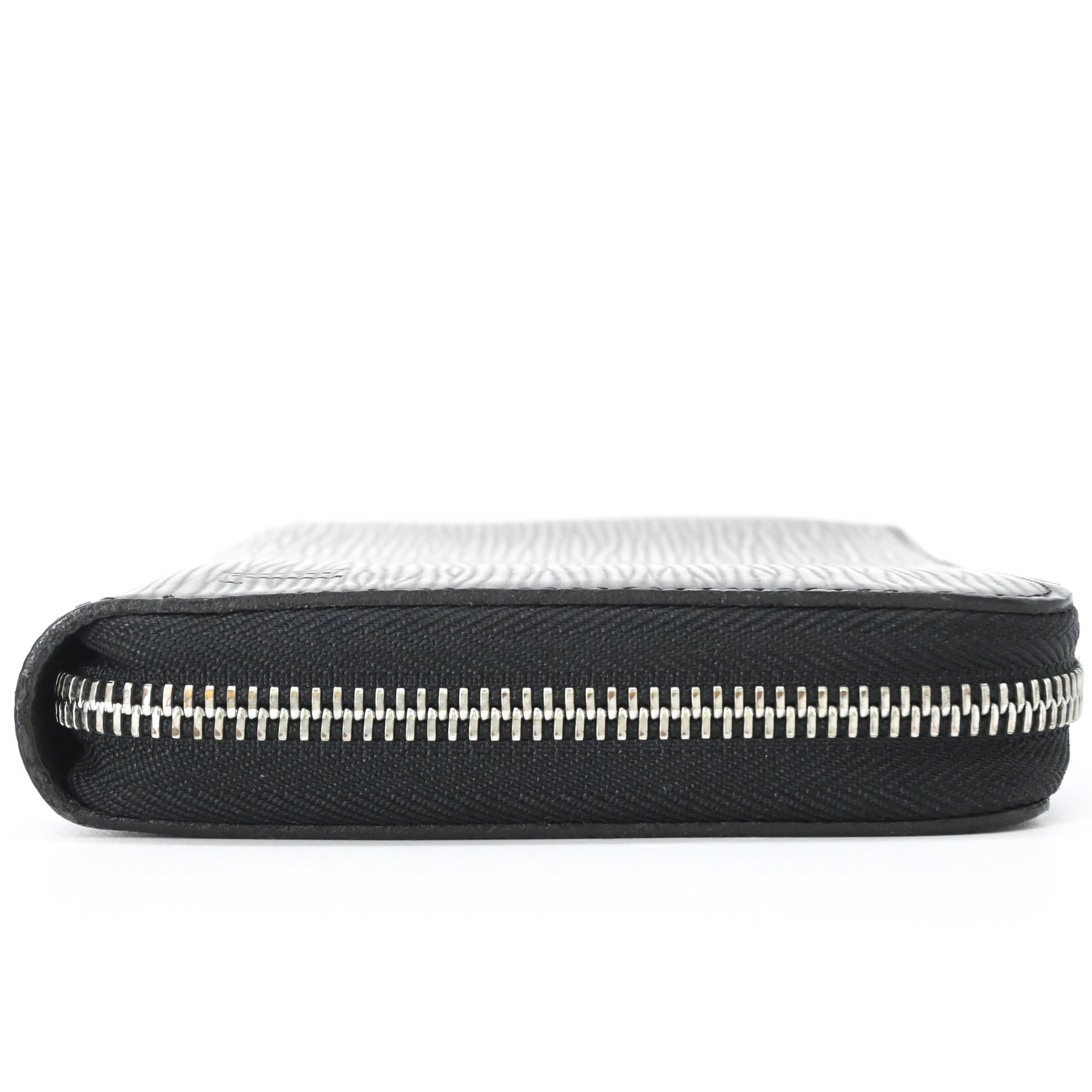 Louis Vuitton Black Epi Leather Long Wallet (Bi-Fold) (Pre-Owned)