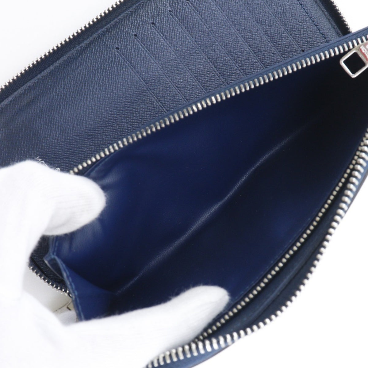 Louis Vuitton Taiga Navy Ocean Taiga Leather Long Wallet (Bi-Fold) (Pre-Owned)