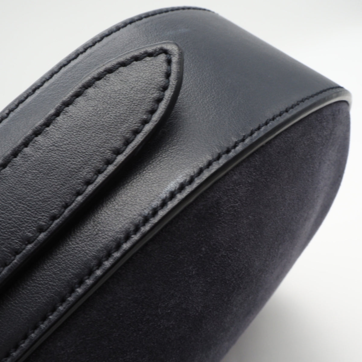 Tod's Navy Leather Handbag Shoulder Bag (Pre-Owned)