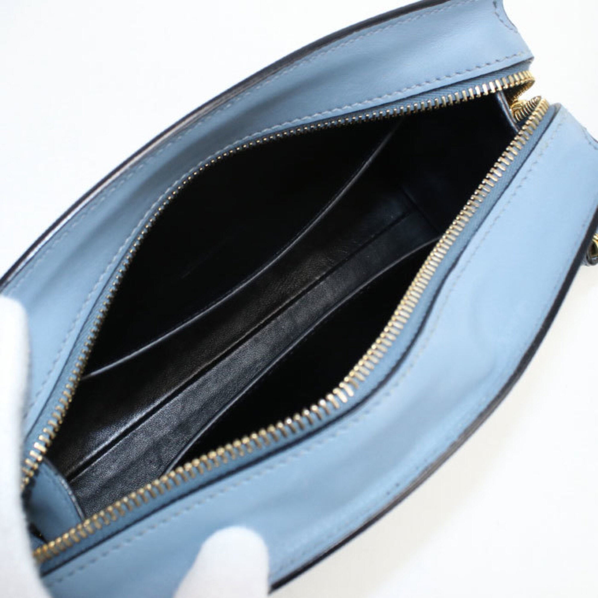 Prada Blue Leather Shoulder Bag (Pre-Owned)