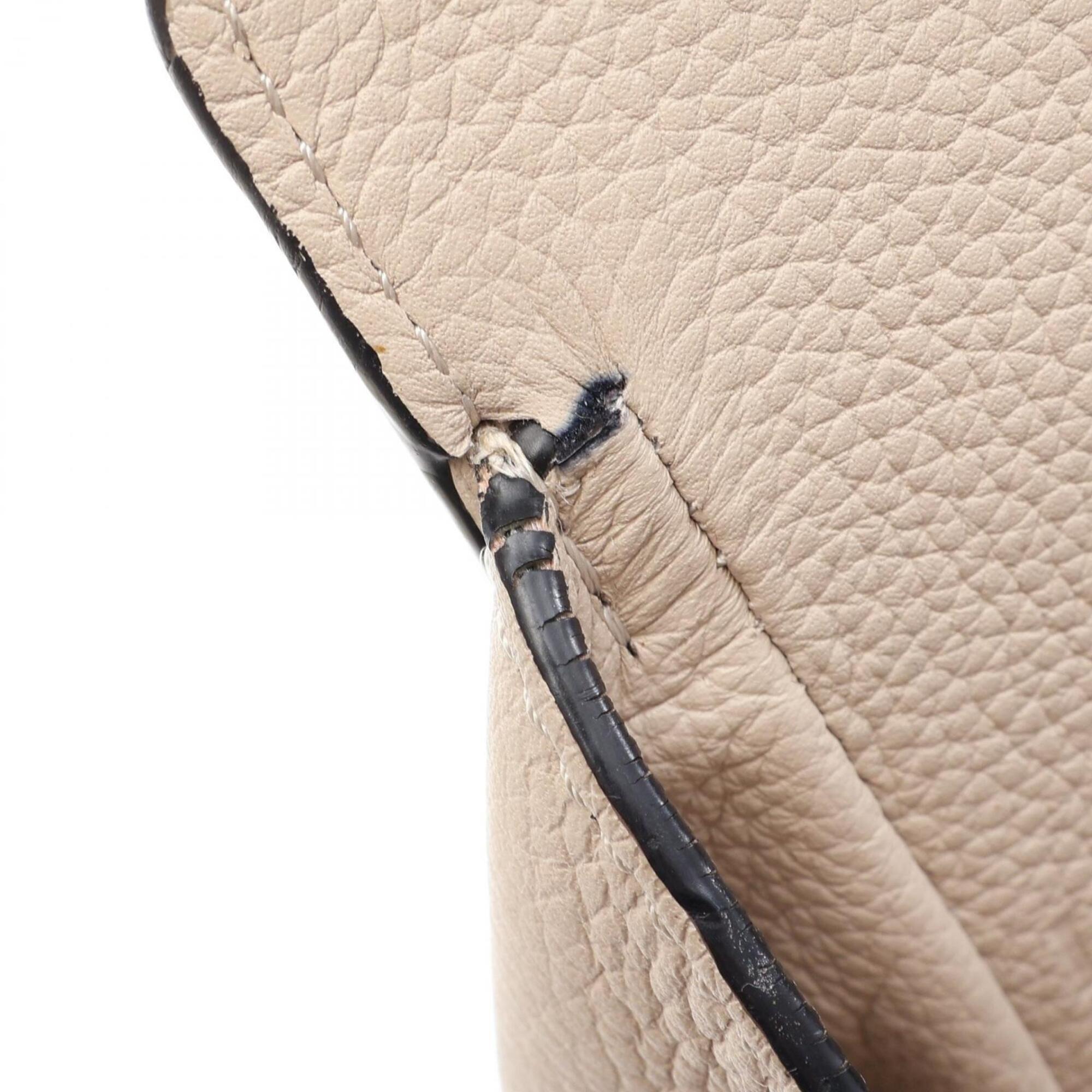 Loewe Beige Leather Handbag (Pre-Owned)