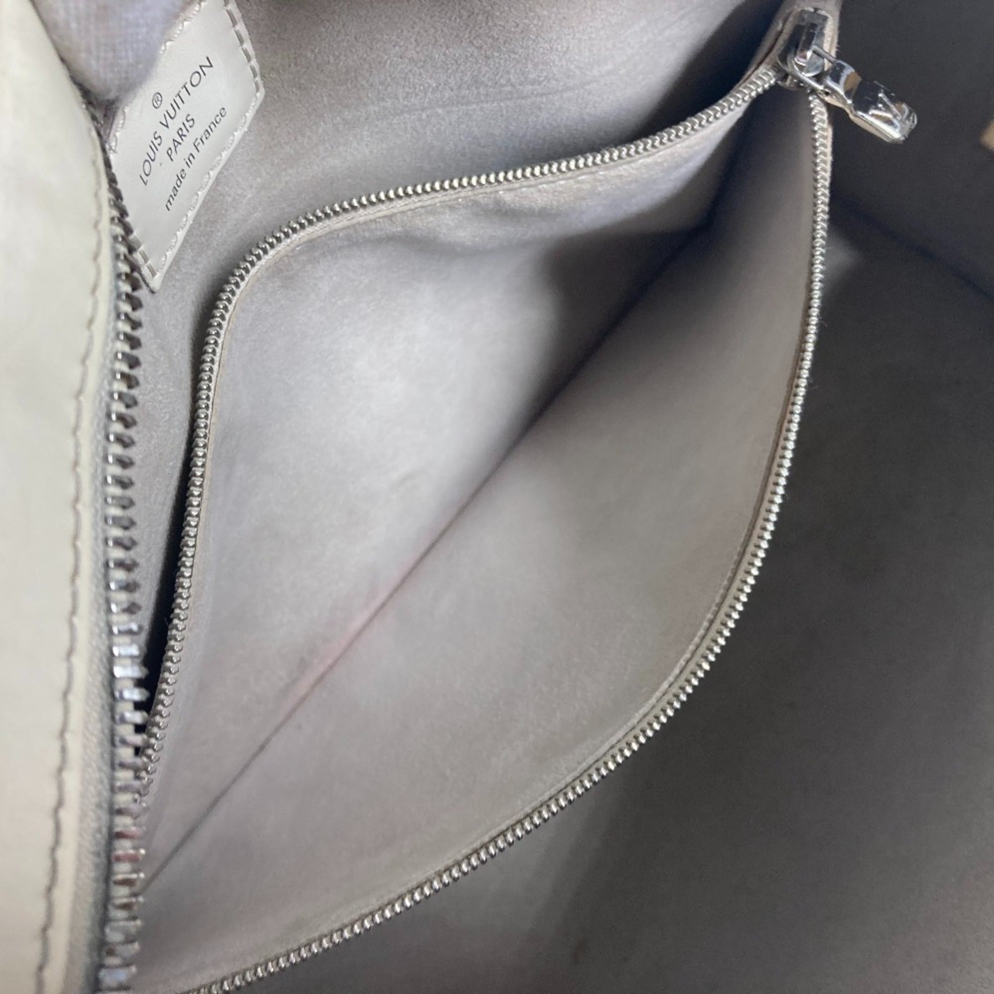 Louis Vuitton Lv Off White White Epi Leather Boston Bag Handbag (Pre-Owned)